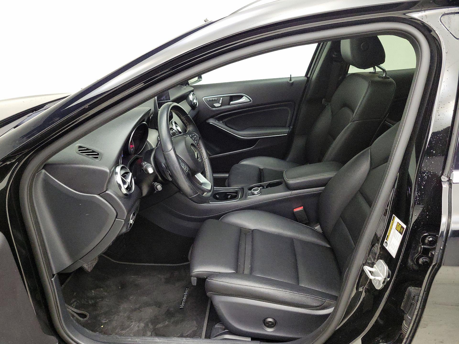 Thumbnail: 2018 Mercedes-Benz GLA - 11