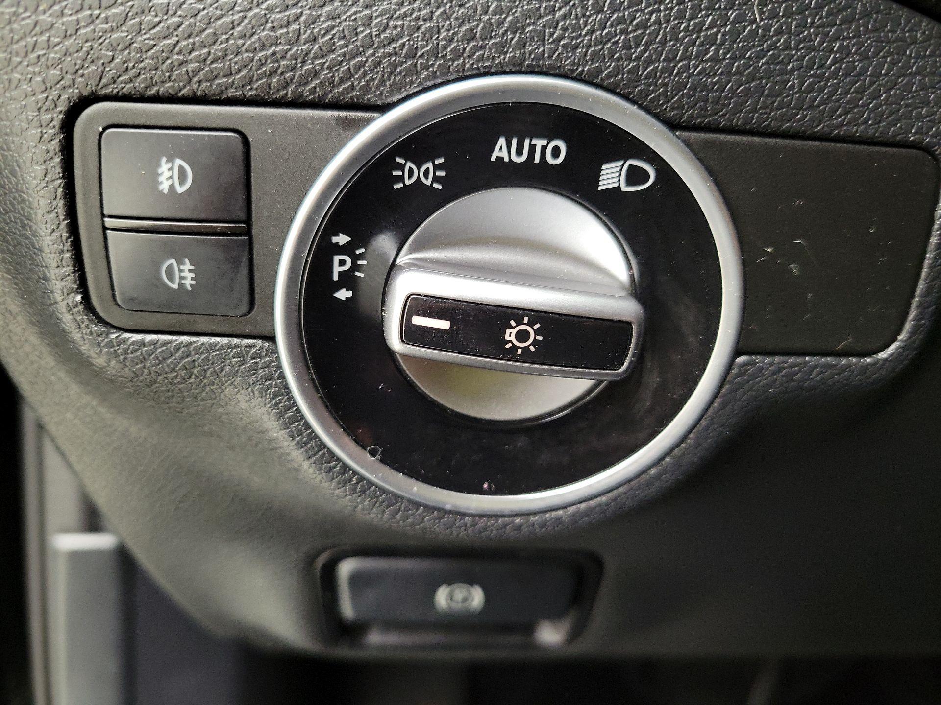 Thumbnail: 2018 Mercedes-Benz GLA - 13