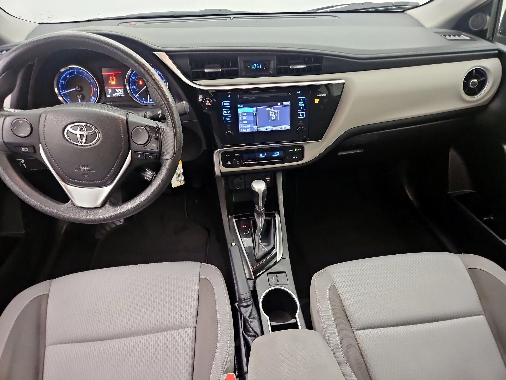 Thumbnail: 2017 Toyota Corolla - 9