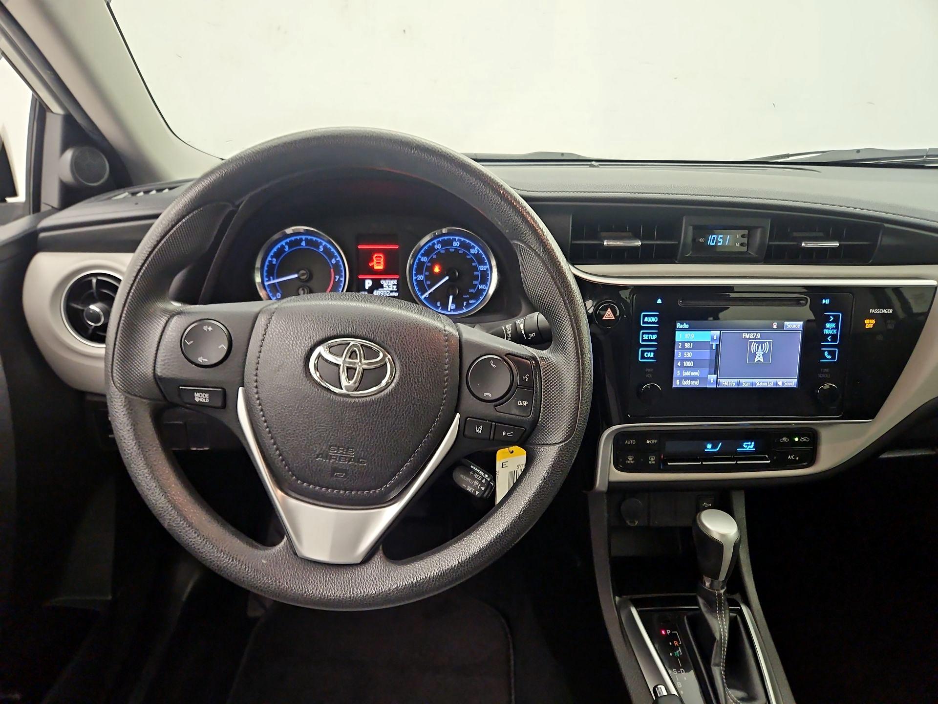 Thumbnail: 2017 Toyota Corolla - 10