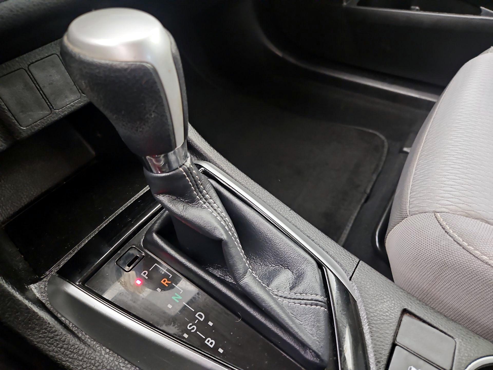 Thumbnail: 2017 Toyota Corolla - 17