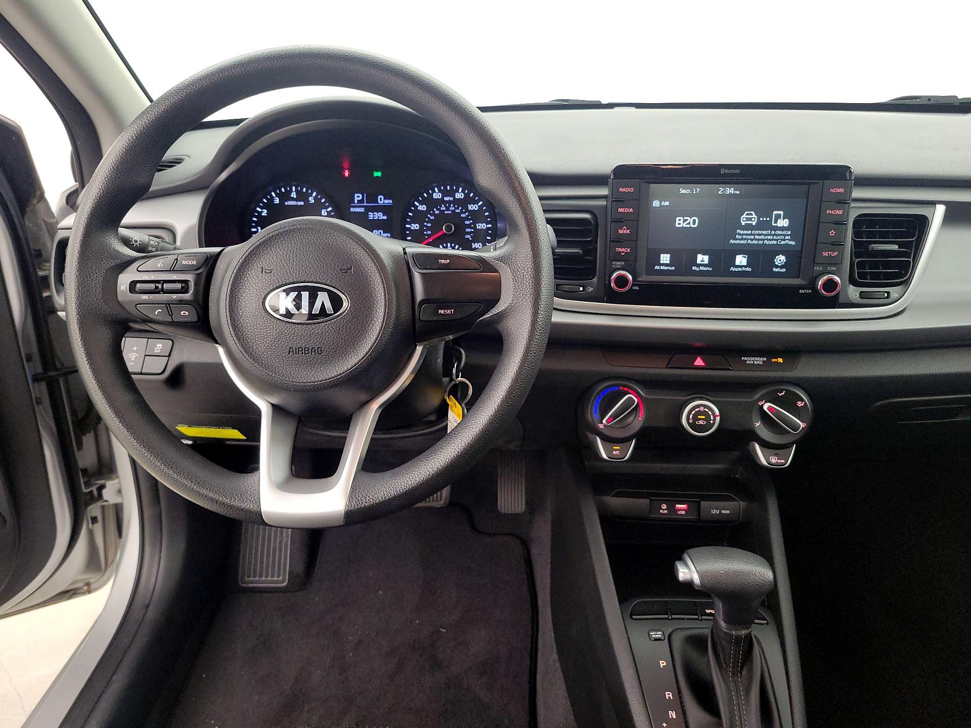 Thumbnail: 2020 Kia Rio - 9