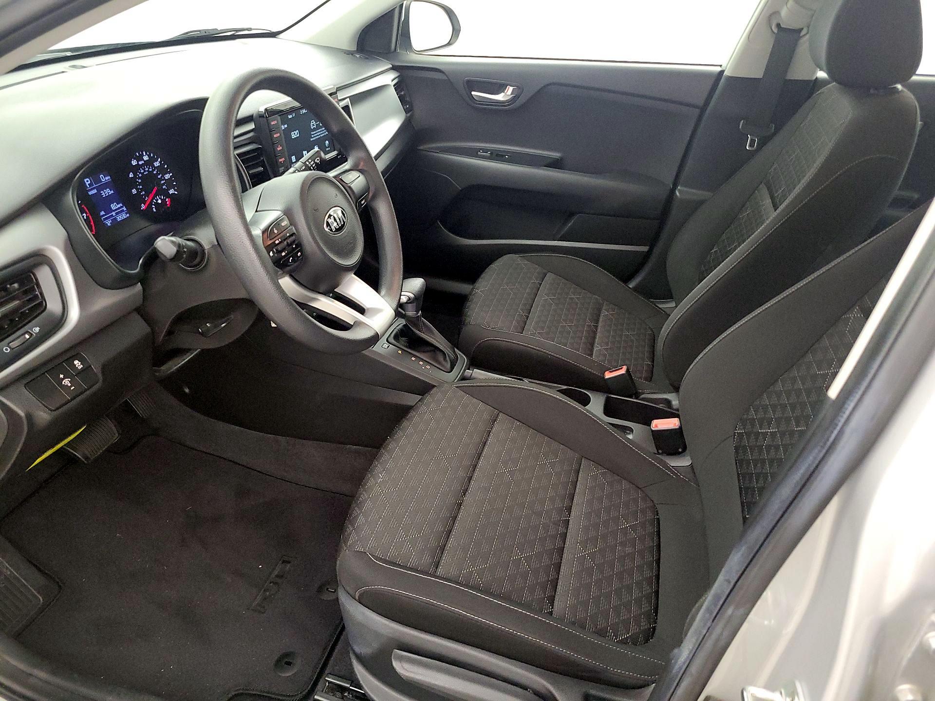 Thumbnail: 2020 Kia Rio - 11