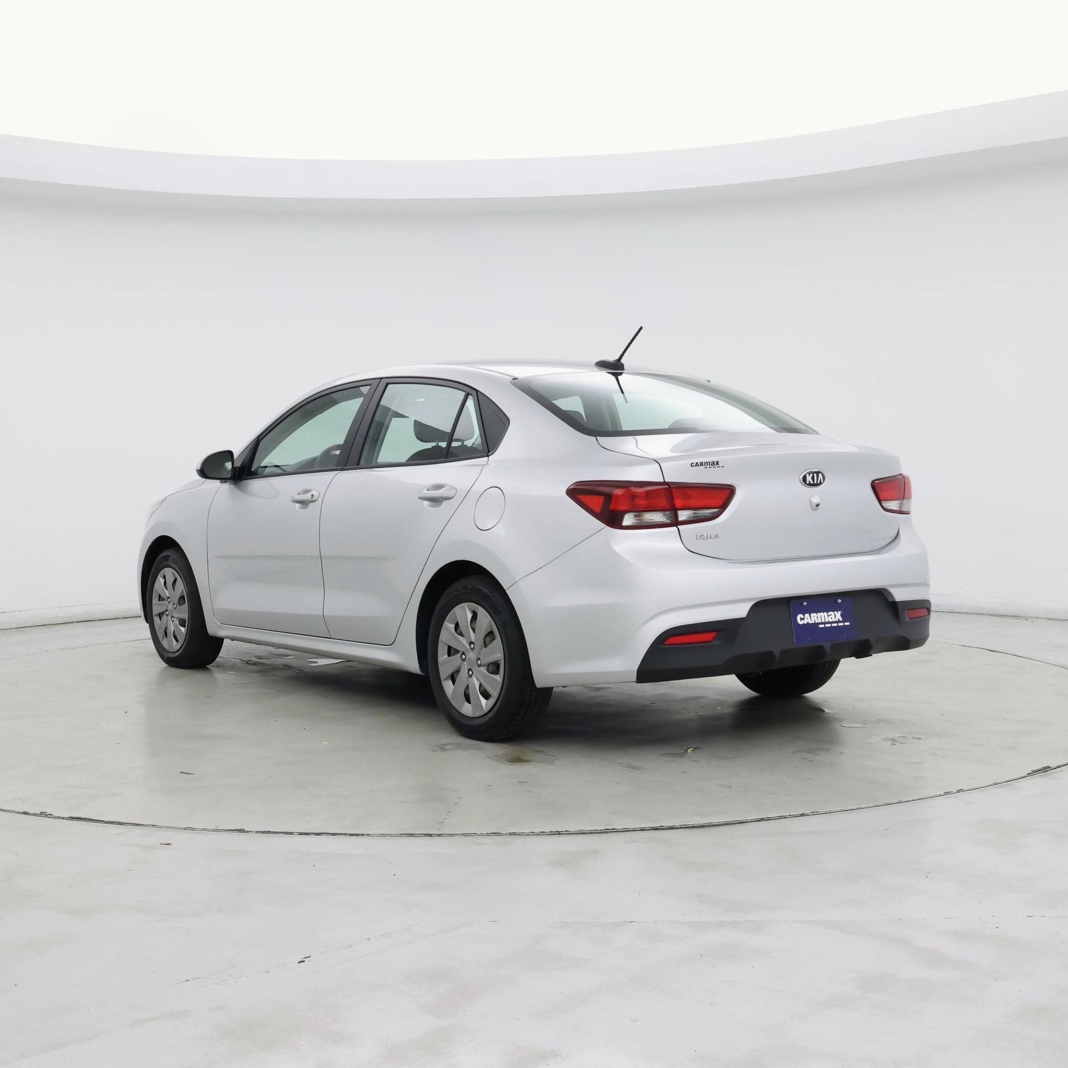 Thumbnail: 2020 Kia Rio - 2