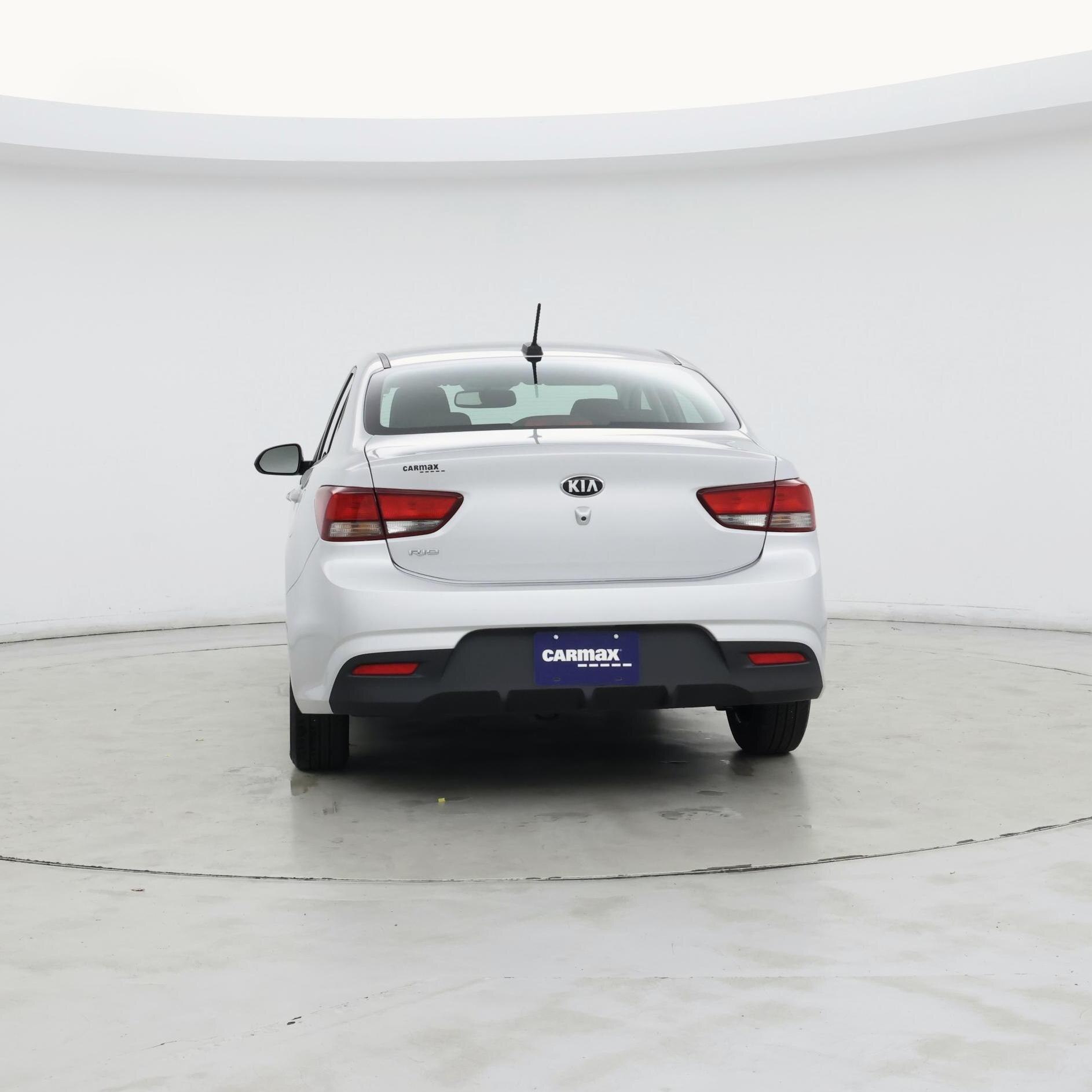 Thumbnail: 2020 Kia Rio - 6