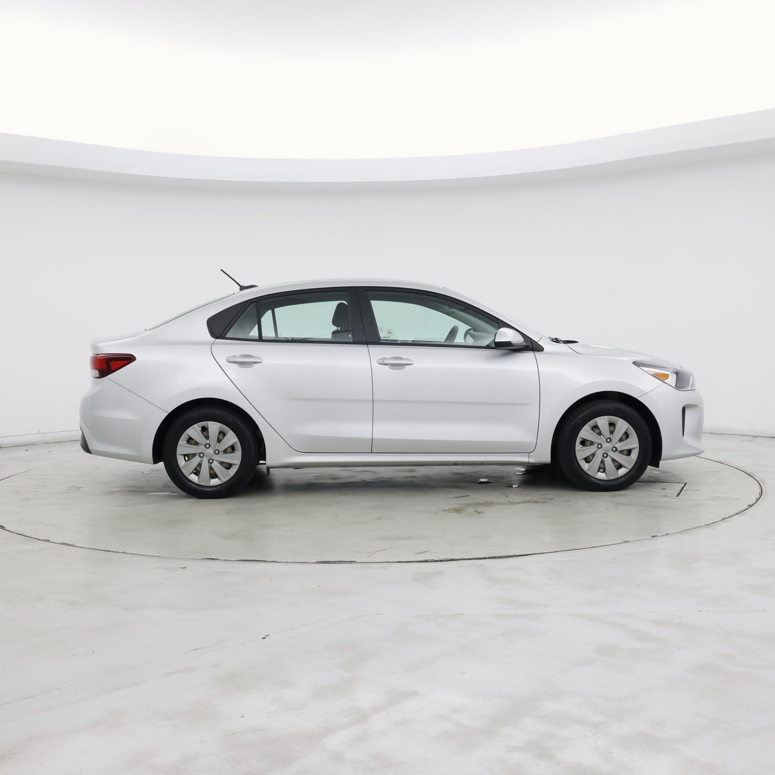 Thumbnail: 2020 Kia Rio - 7
