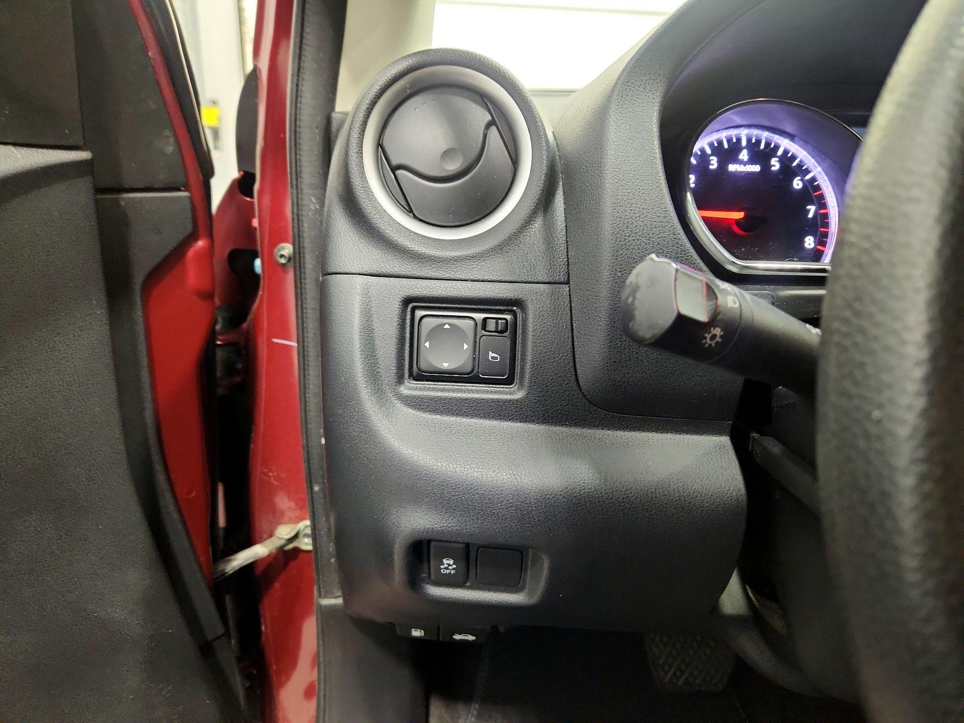 Thumbnail: 2019 Nissan Versa - 13