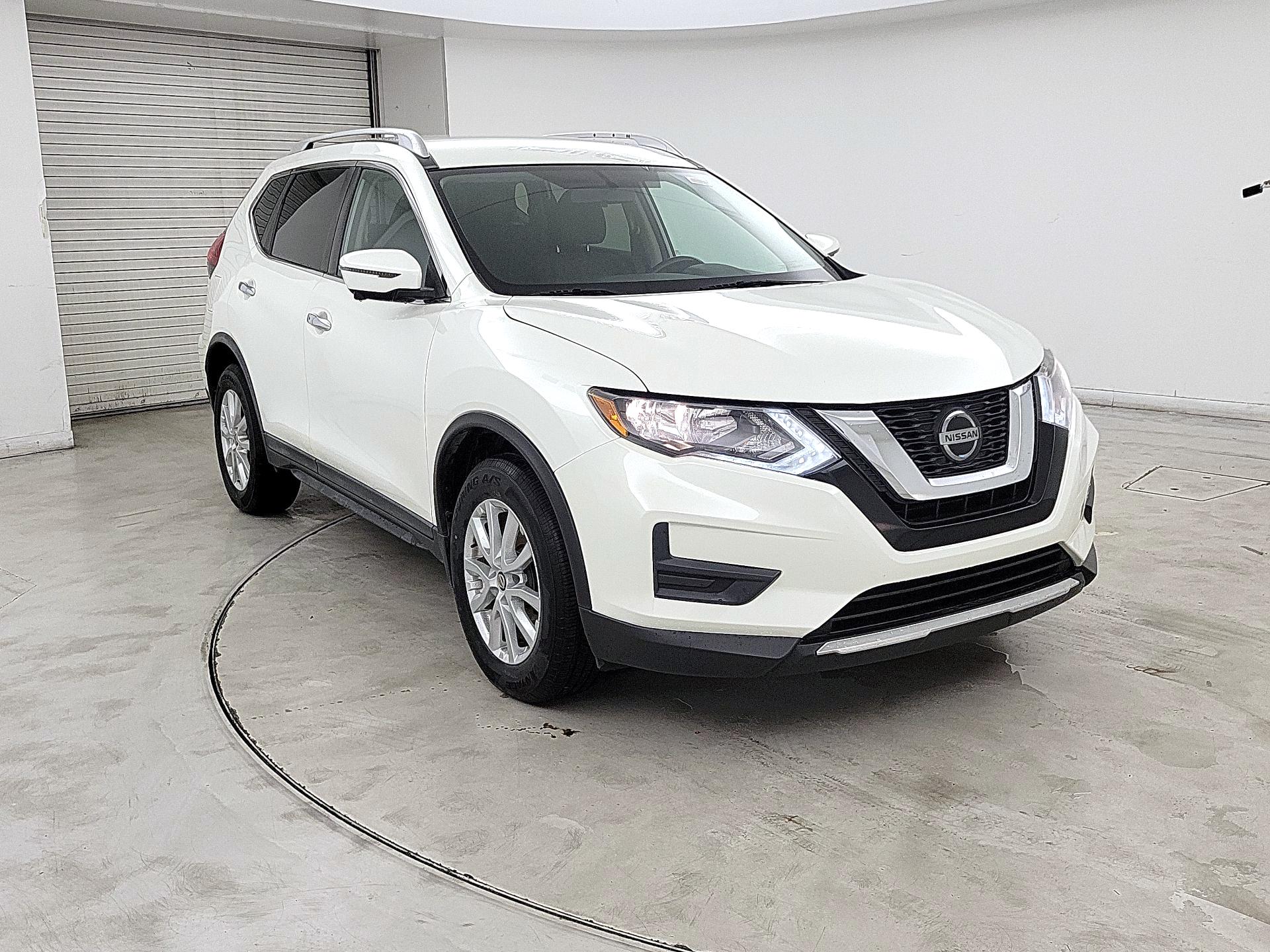 Thumbnail: 2018 Nissan Rogue - 3