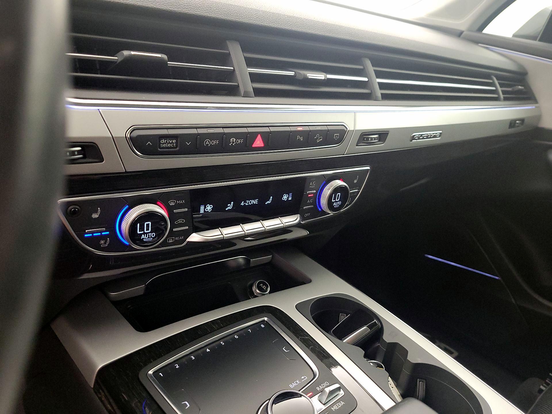 Thumbnail: 2019 Audi Q7 - 17