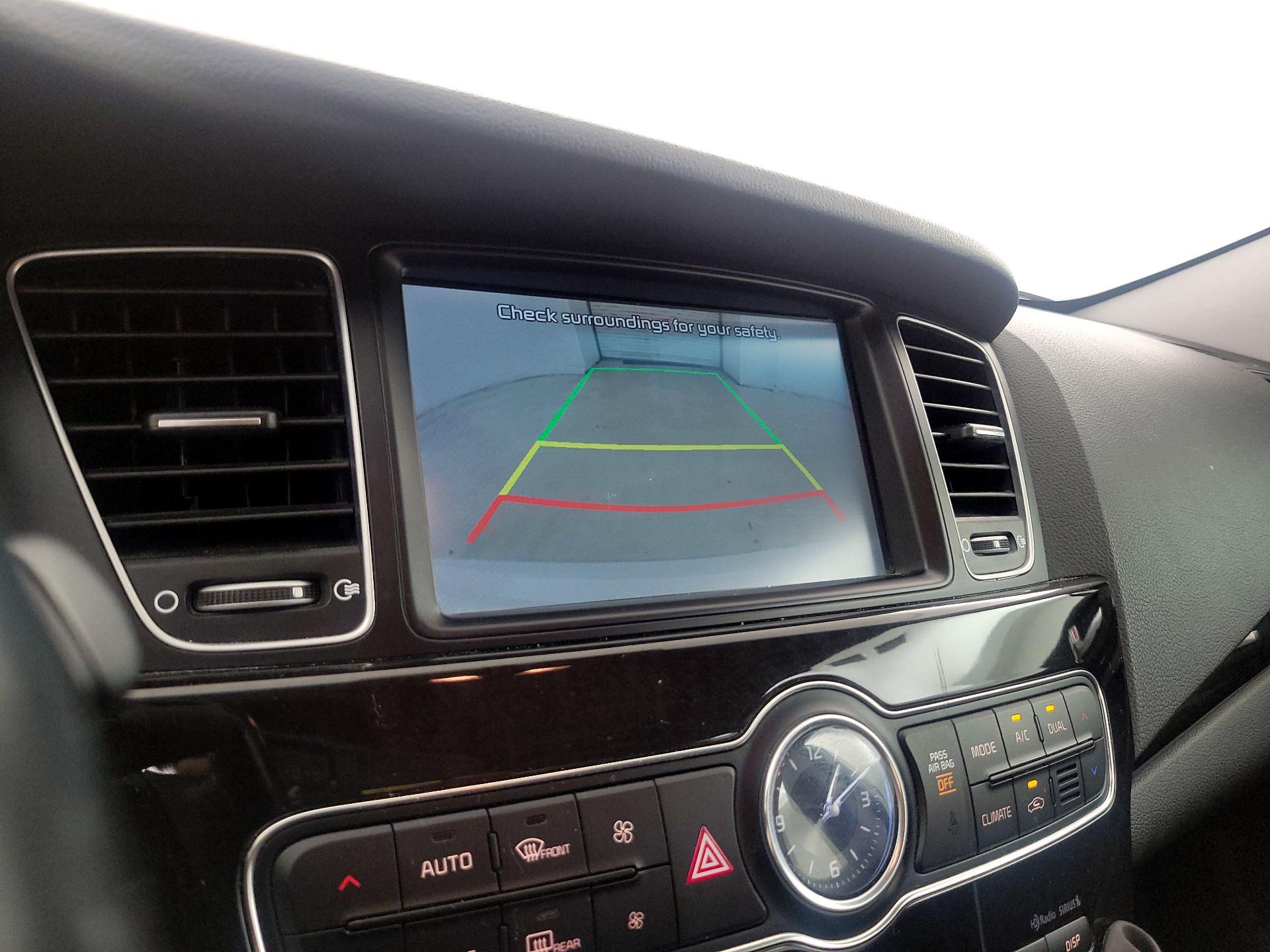 Thumbnail: 2016 Kia Cadenza - 14