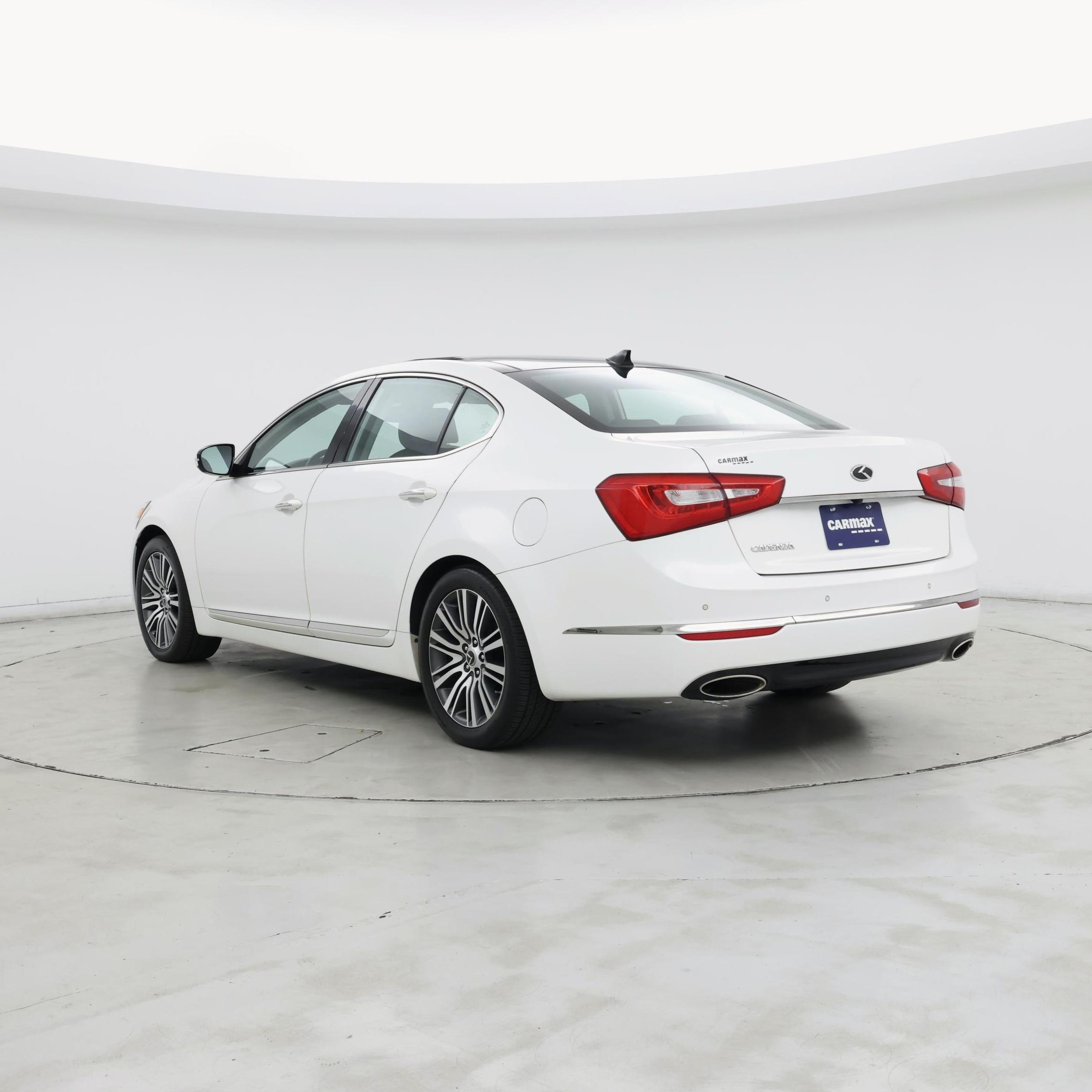 Thumbnail: 2016 Kia Cadenza - 2