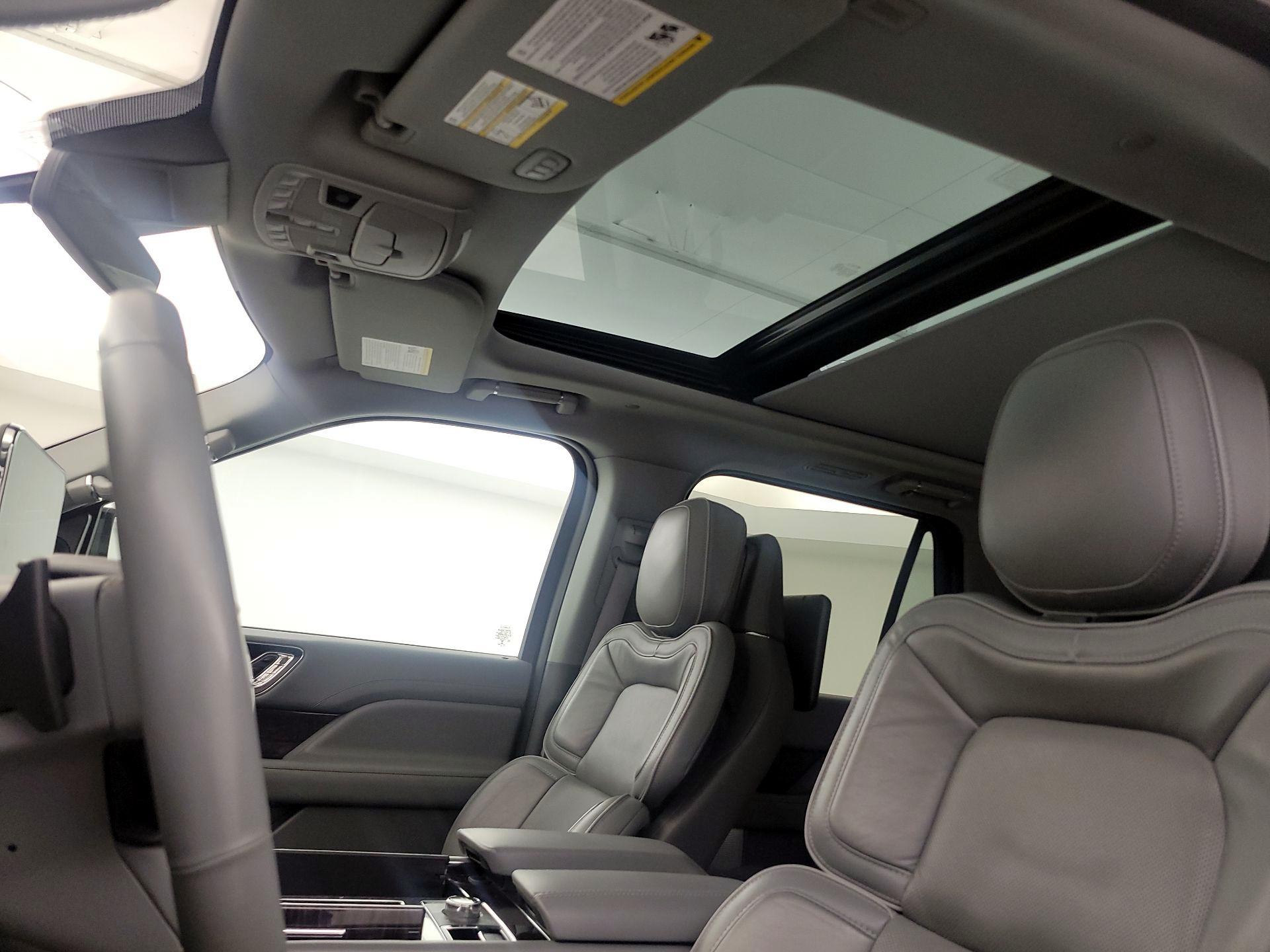 Thumbnail: 2018 Lincoln Navigator - 20
