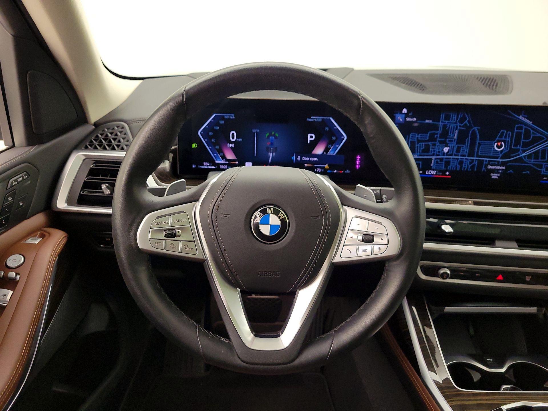 Thumbnail: 2023 BMW X7 - 10