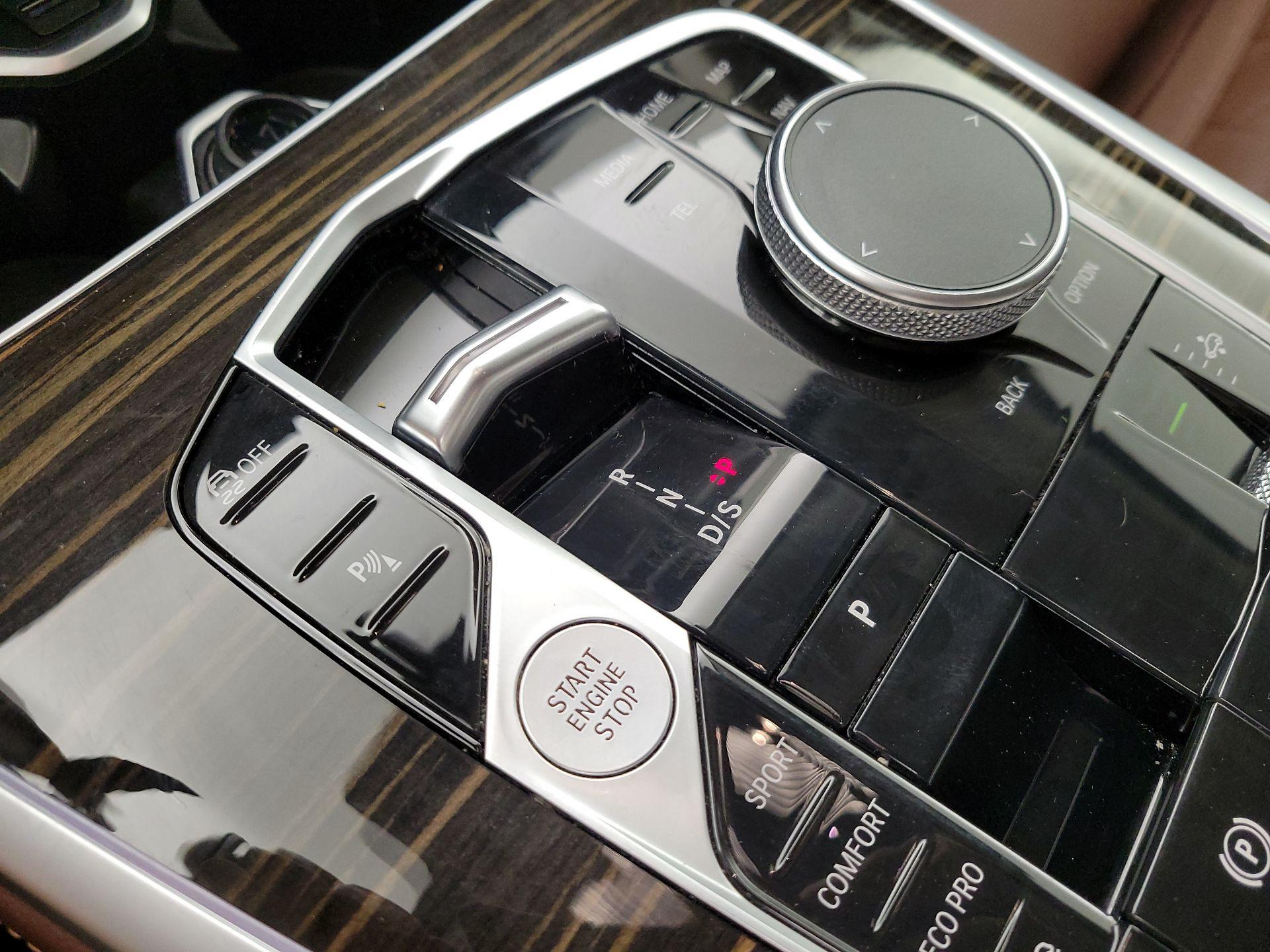 Thumbnail: 2023 BMW X7 - 18