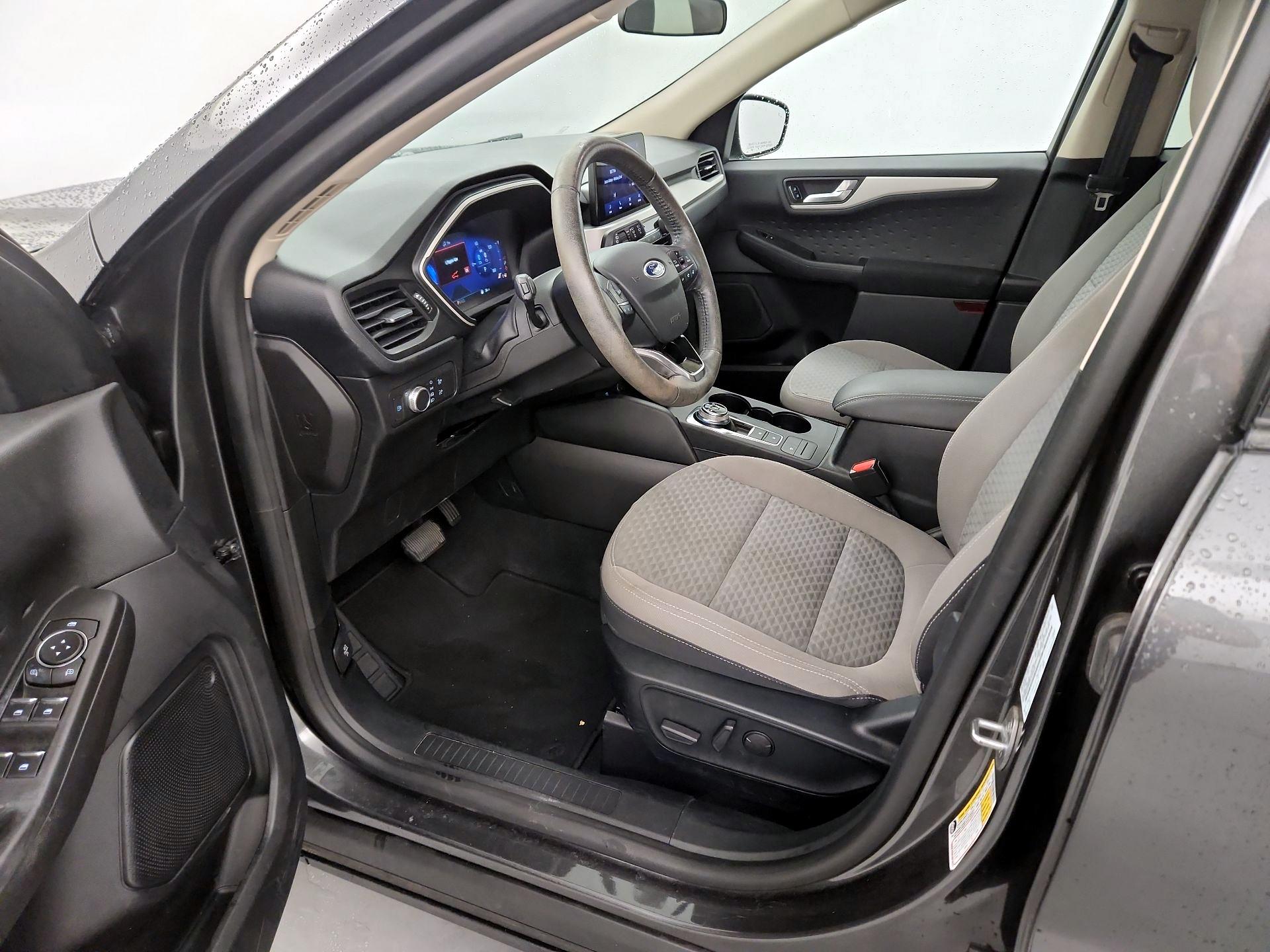 Thumbnail: 2020 Ford Escape - 11