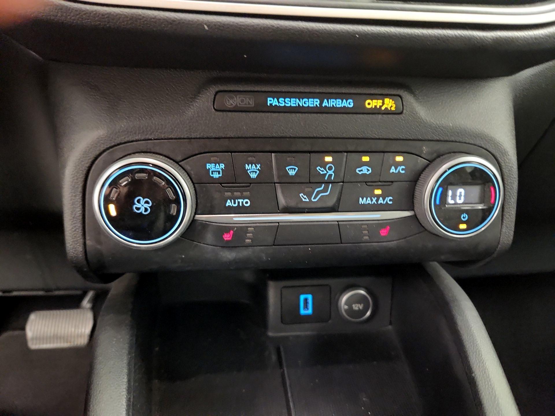 Thumbnail: 2020 Ford Escape - 16