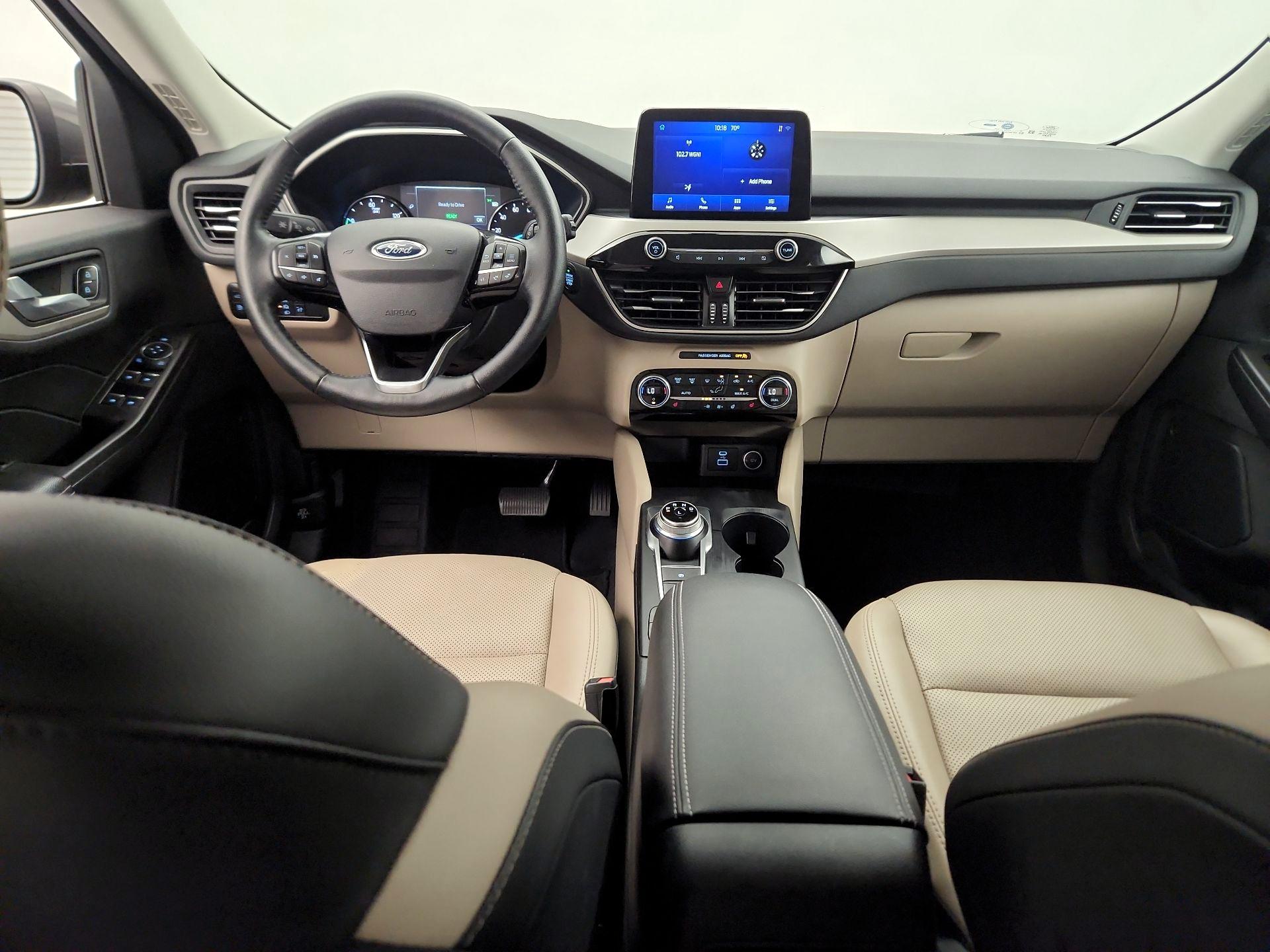Thumbnail: 2021 Ford Escape - 9