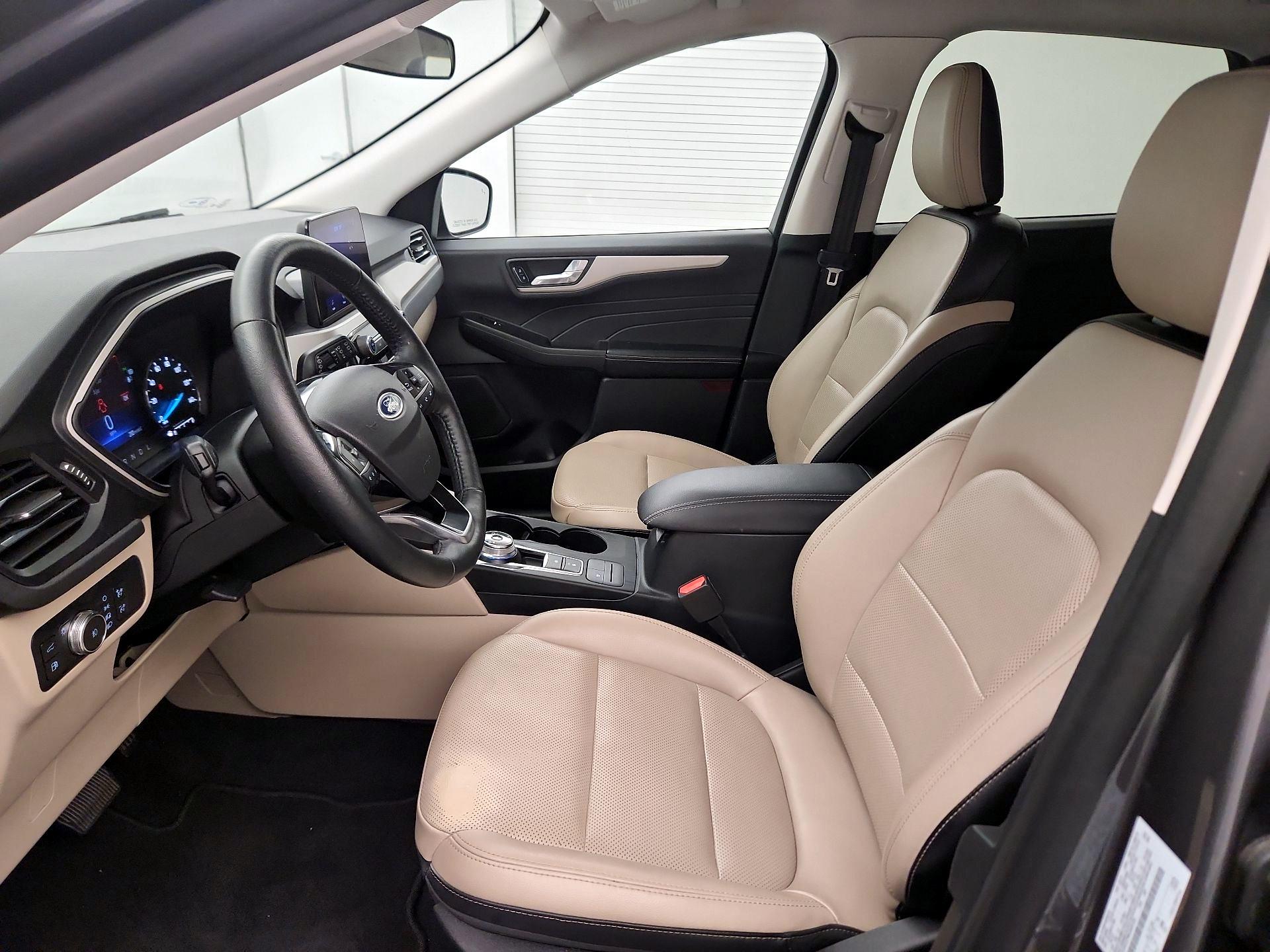 Thumbnail: 2021 Ford Escape - 11