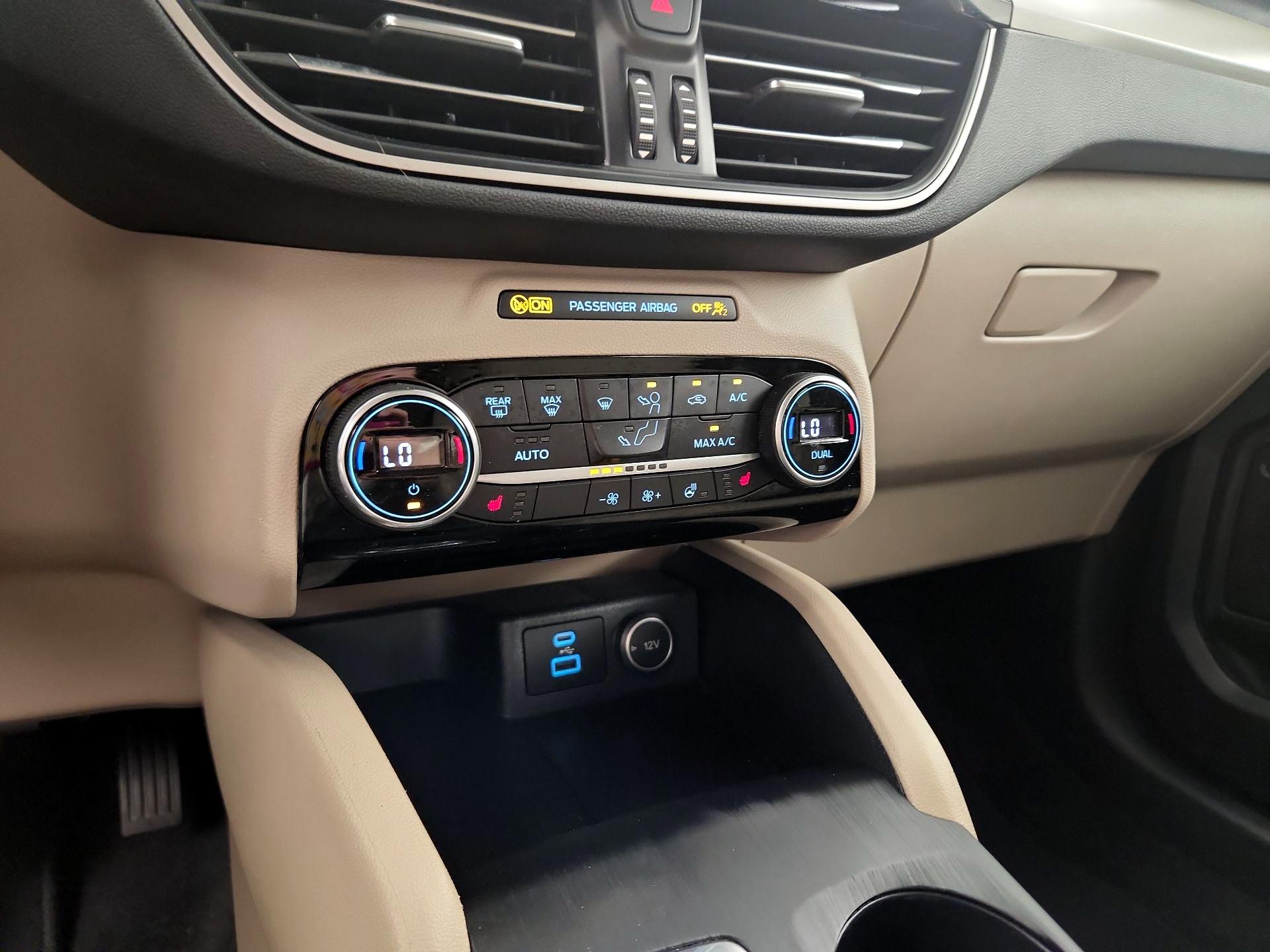 Thumbnail: 2021 Ford Escape - 16