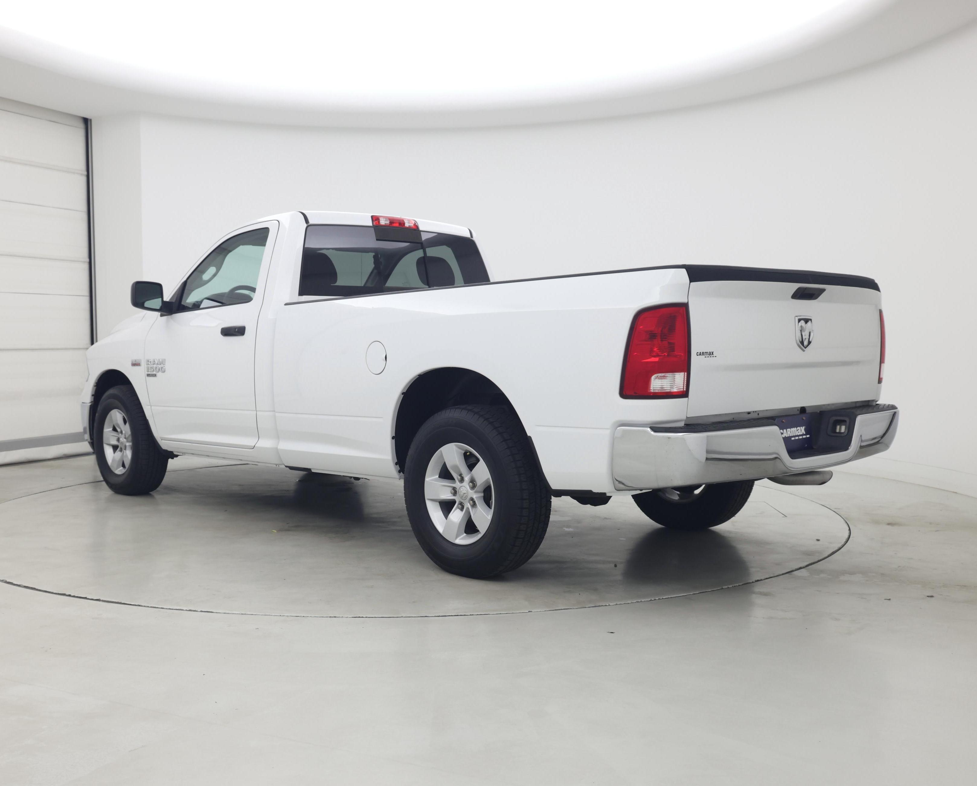 Thumbnail: 2020 RAM 1500 Classic - 2