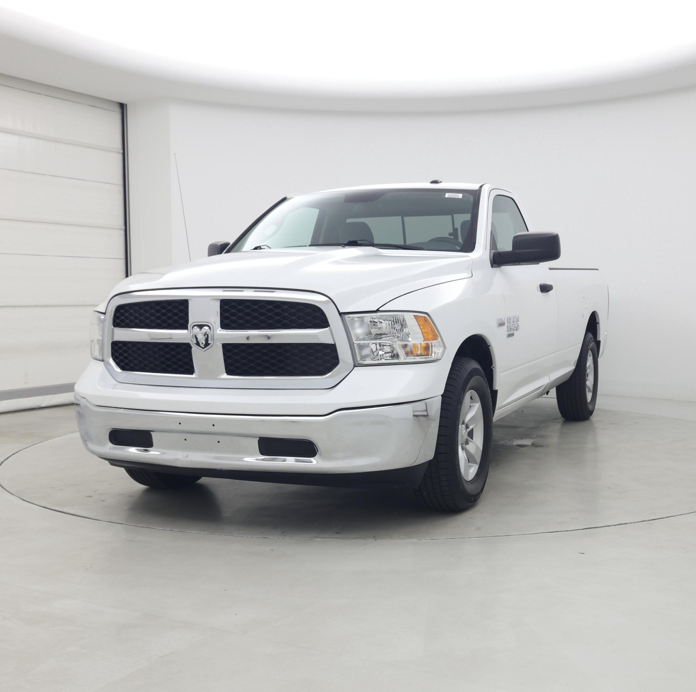 Thumbnail: 2020 RAM 1500 Classic - 4