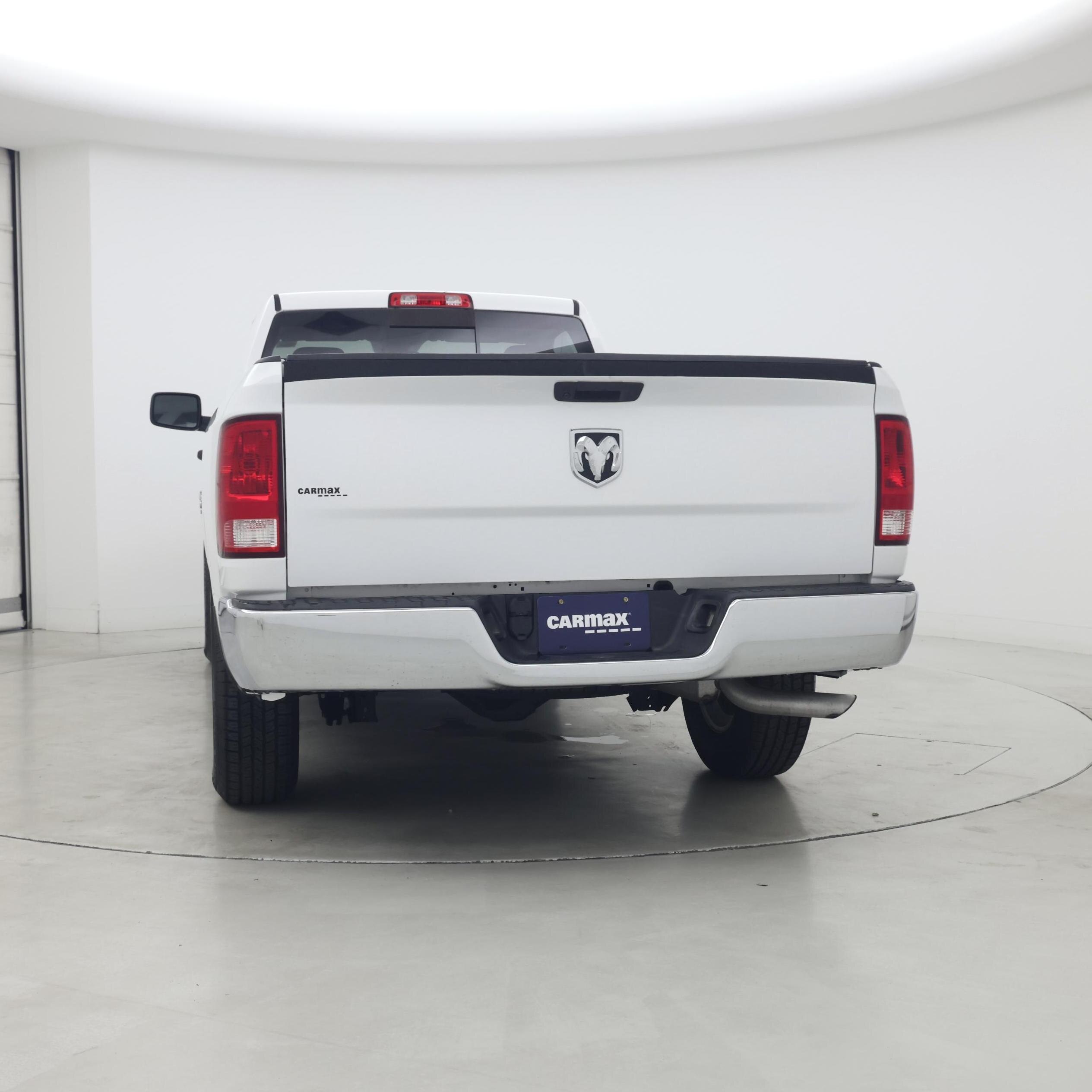 Thumbnail: 2020 RAM 1500 Classic - 6