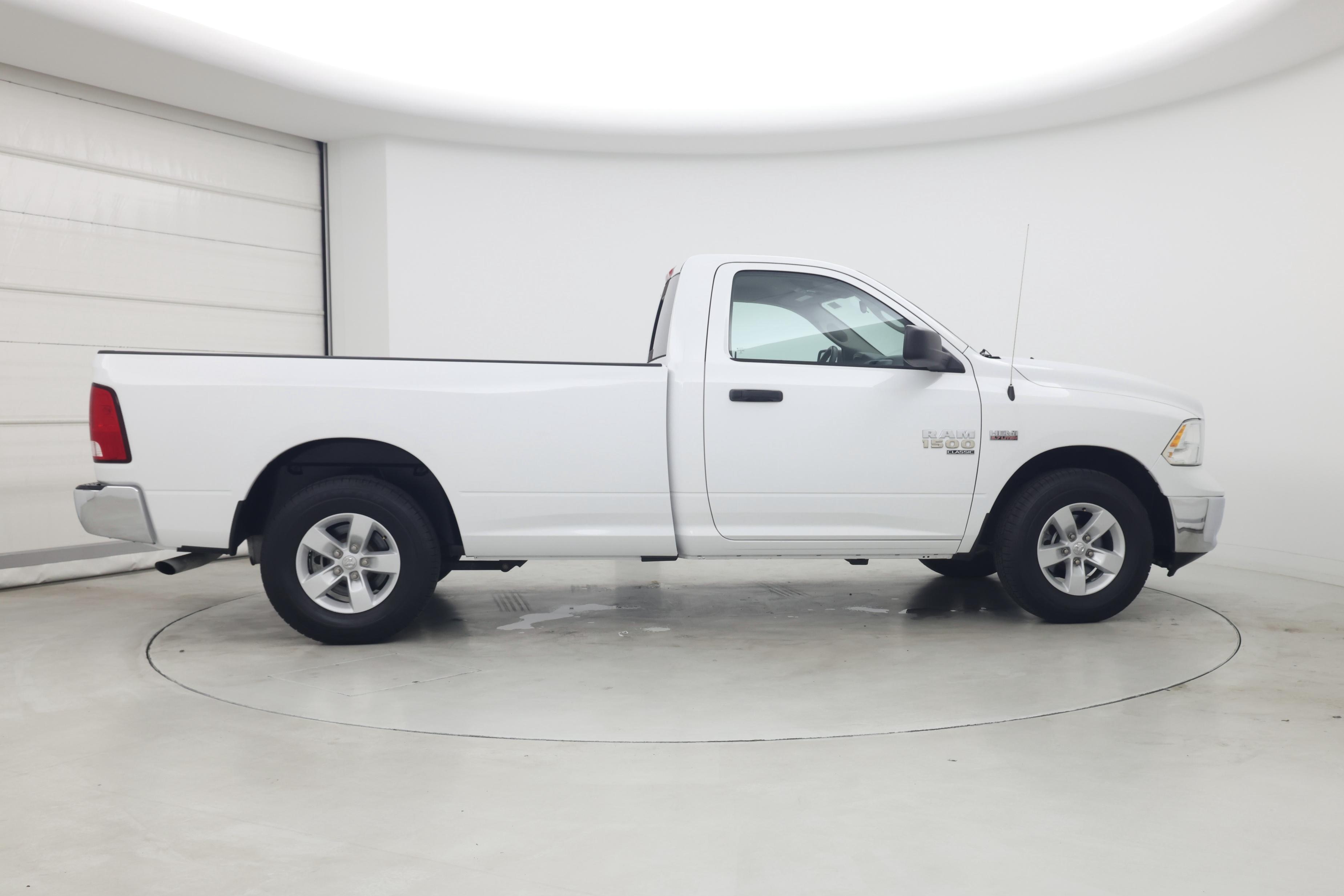 Thumbnail: 2020 RAM 1500 Classic - 7