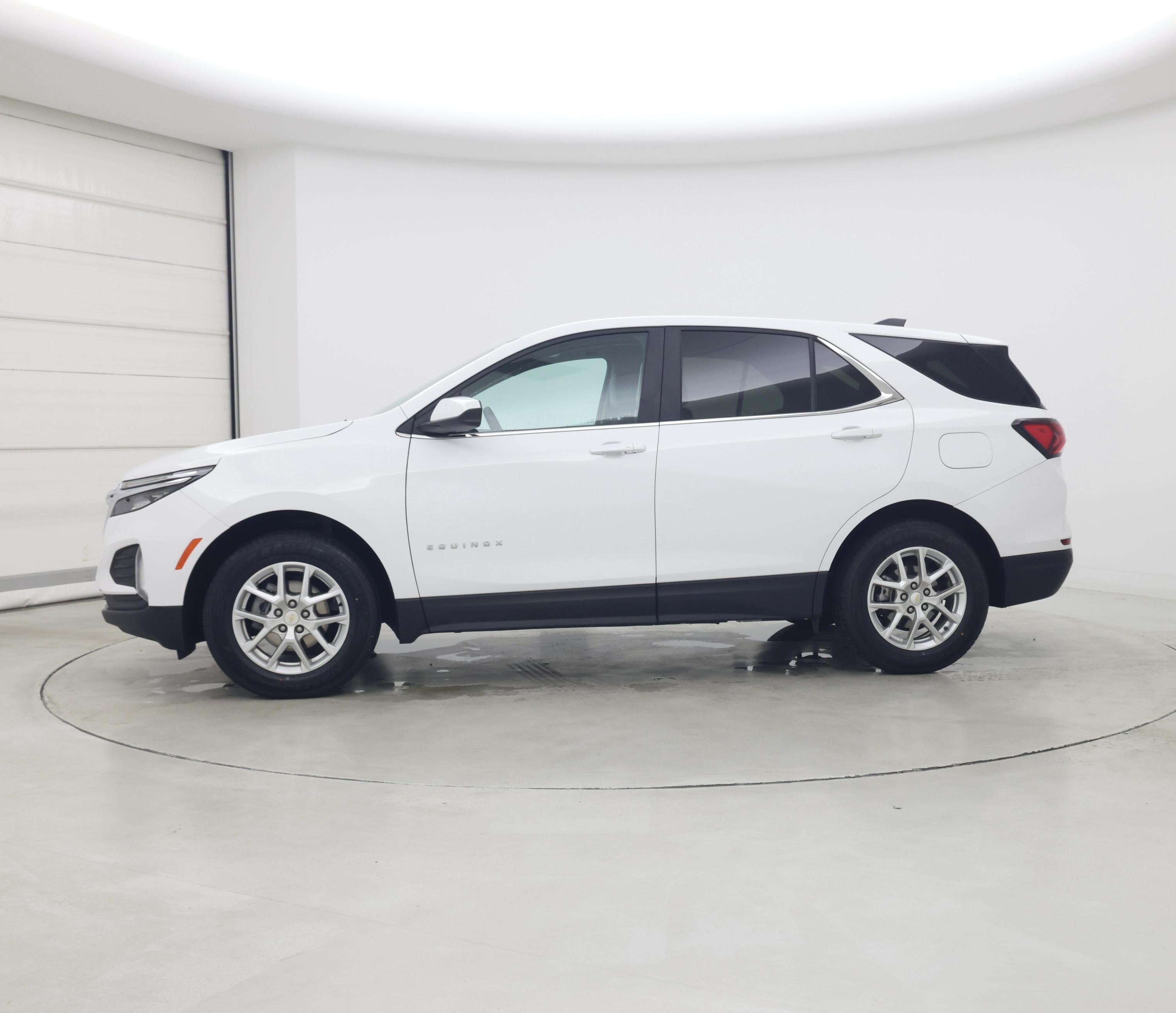 Thumbnail: 2023 Chevrolet Equinox - 3