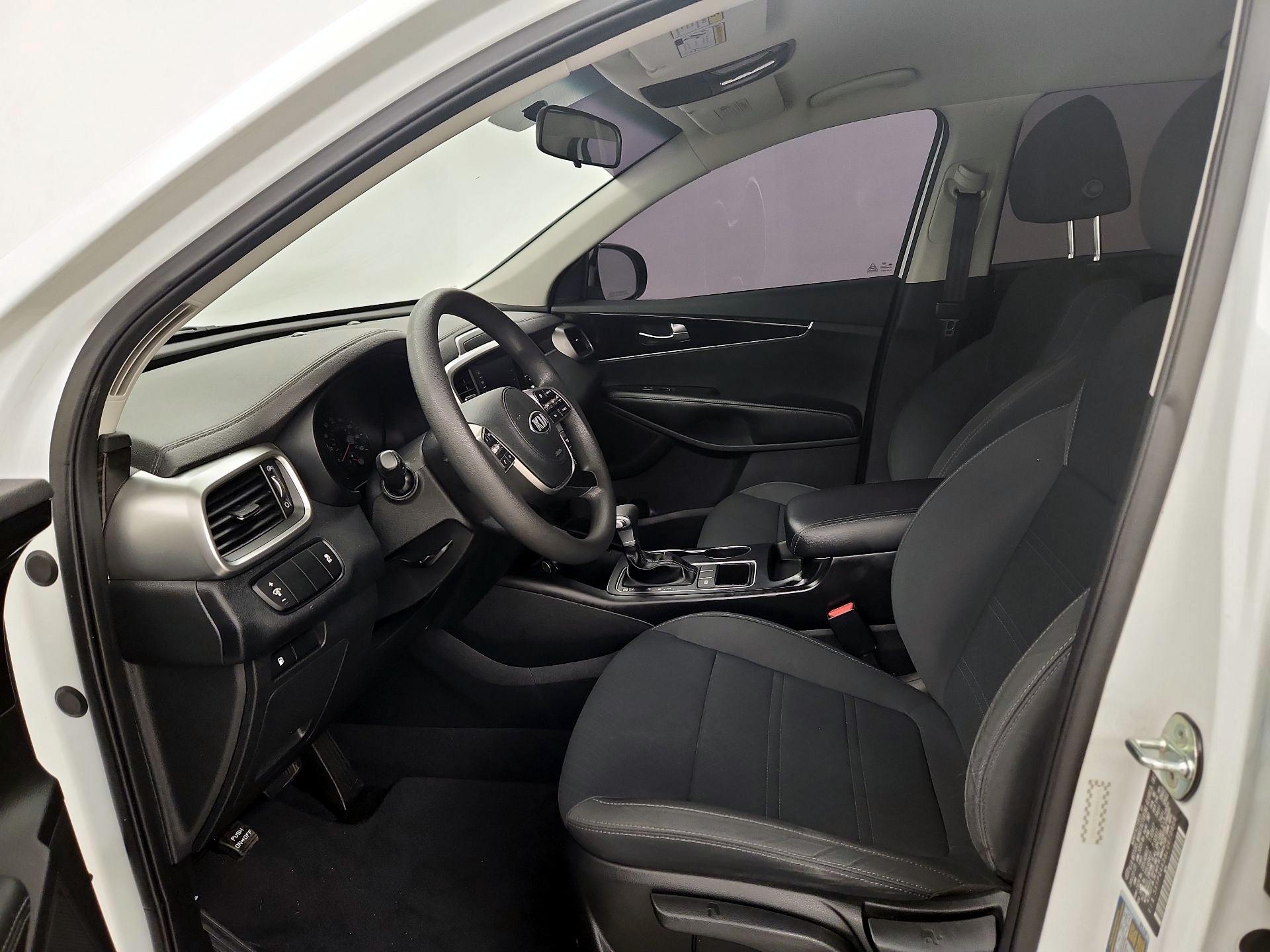 Thumbnail: 2020 Kia Sorento - 11