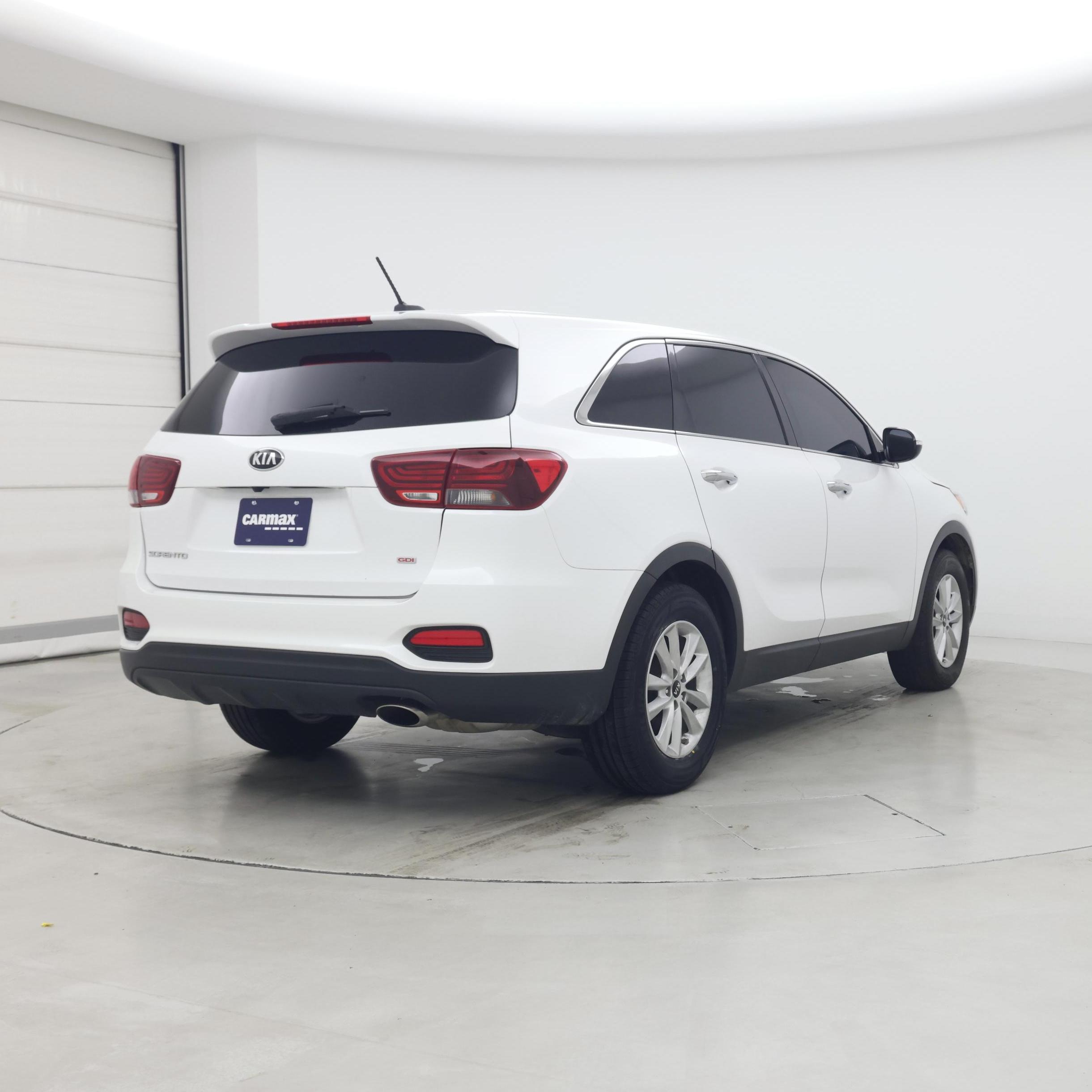 Thumbnail: 2020 Kia Sorento - 8