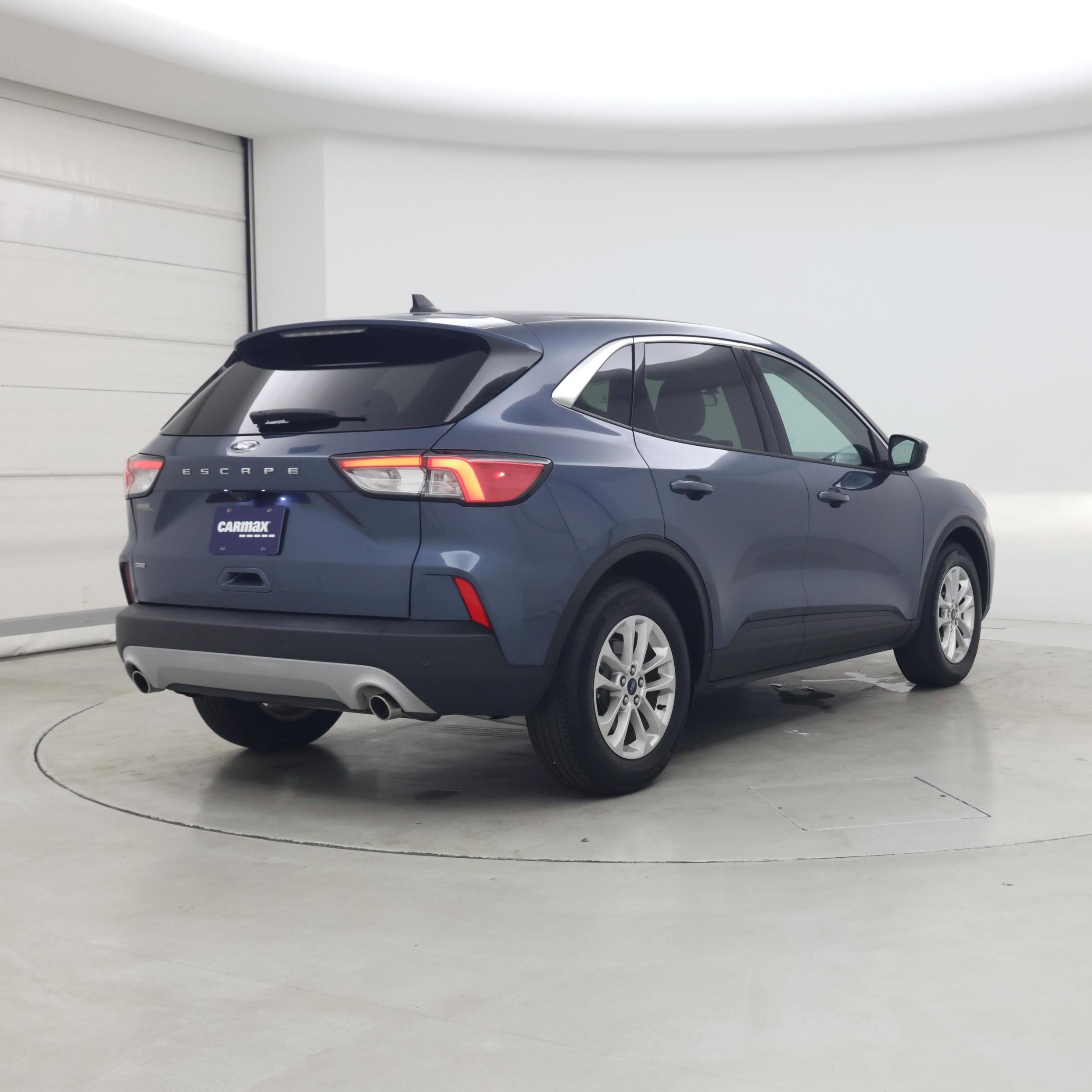 Thumbnail: 2020 Ford Escape - 8