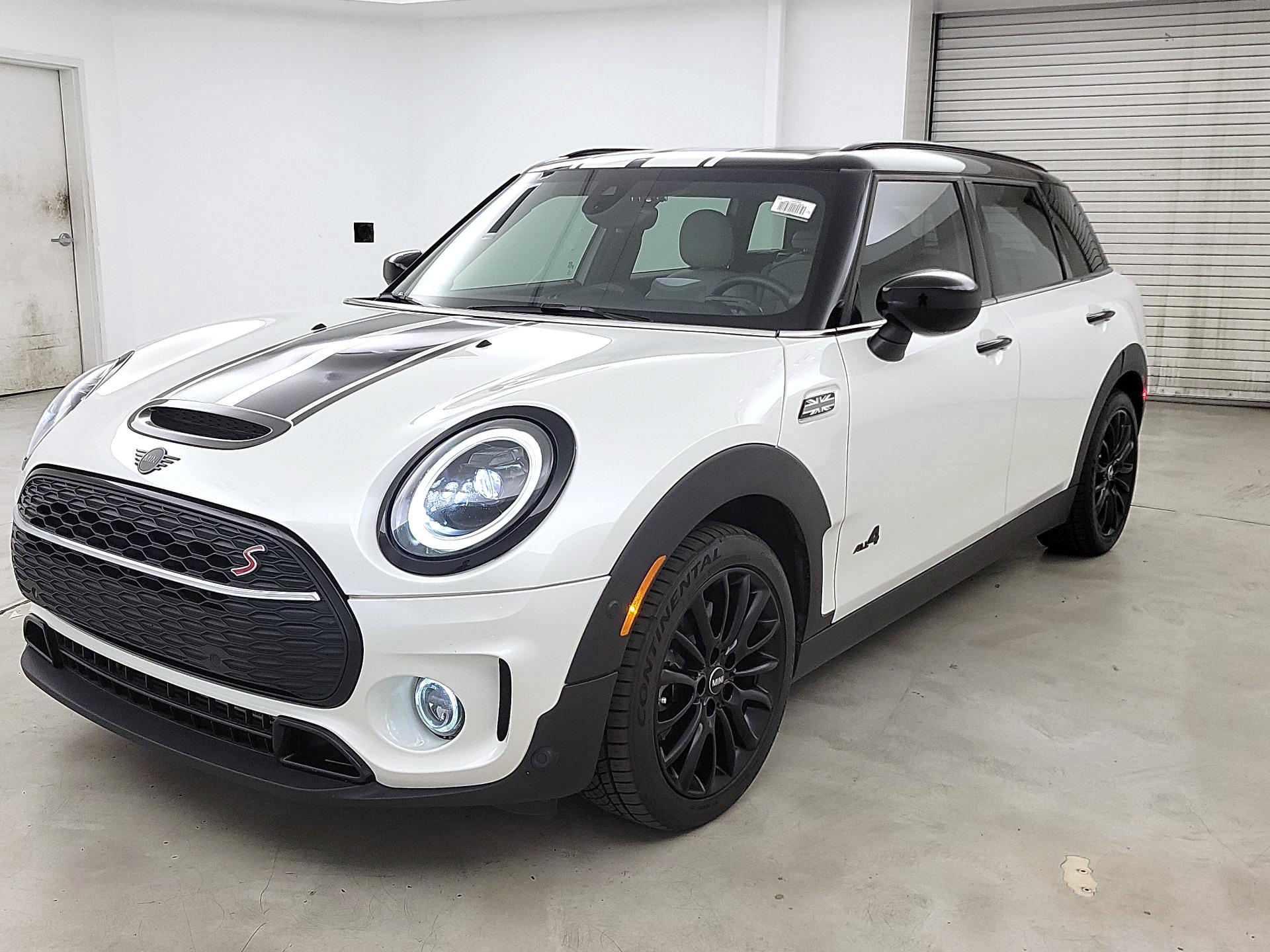 Thumbnail: 2023 MINI Cooper Clubman - 1