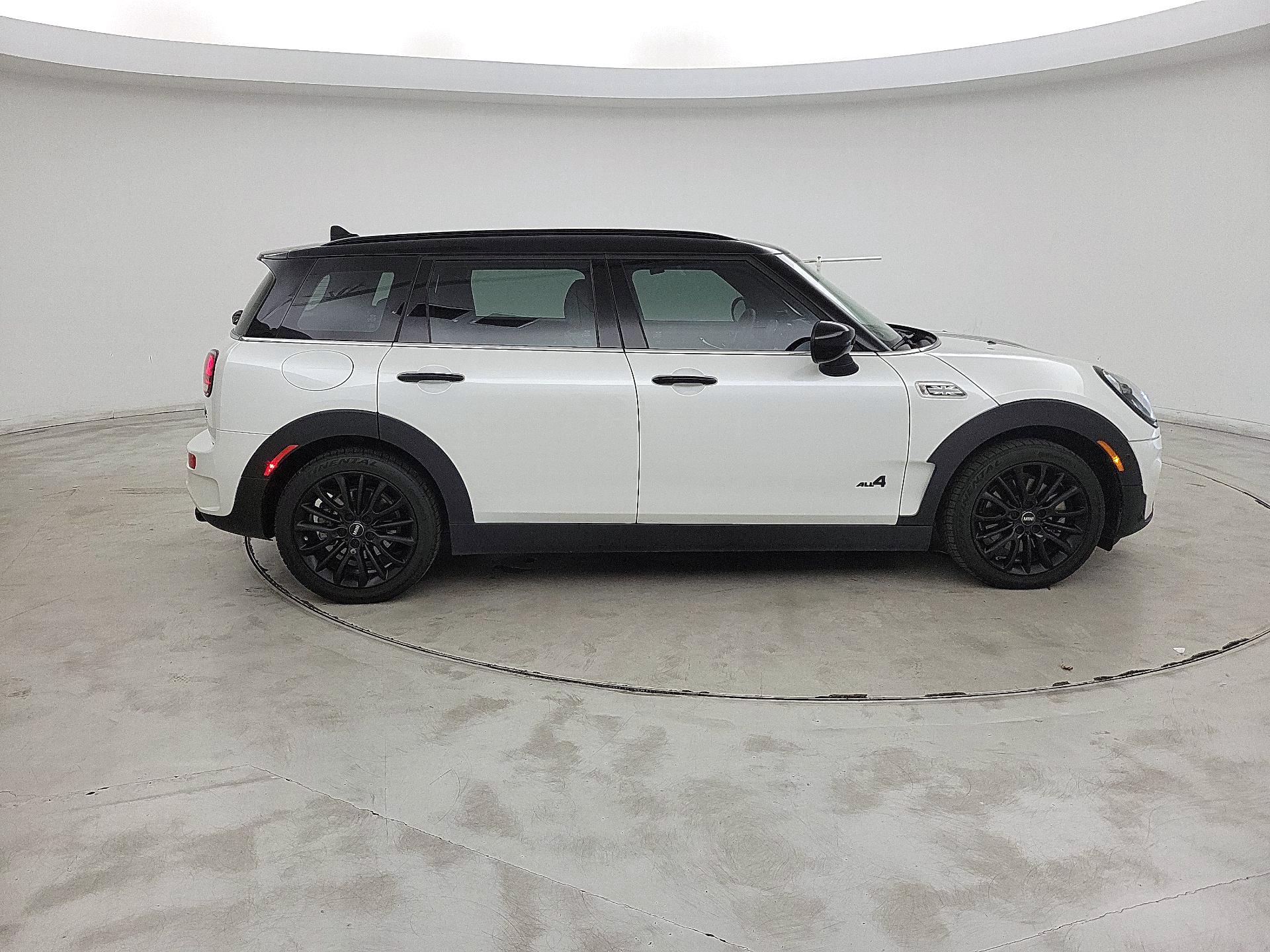 Thumbnail: 2023 MINI Cooper Clubman - 4