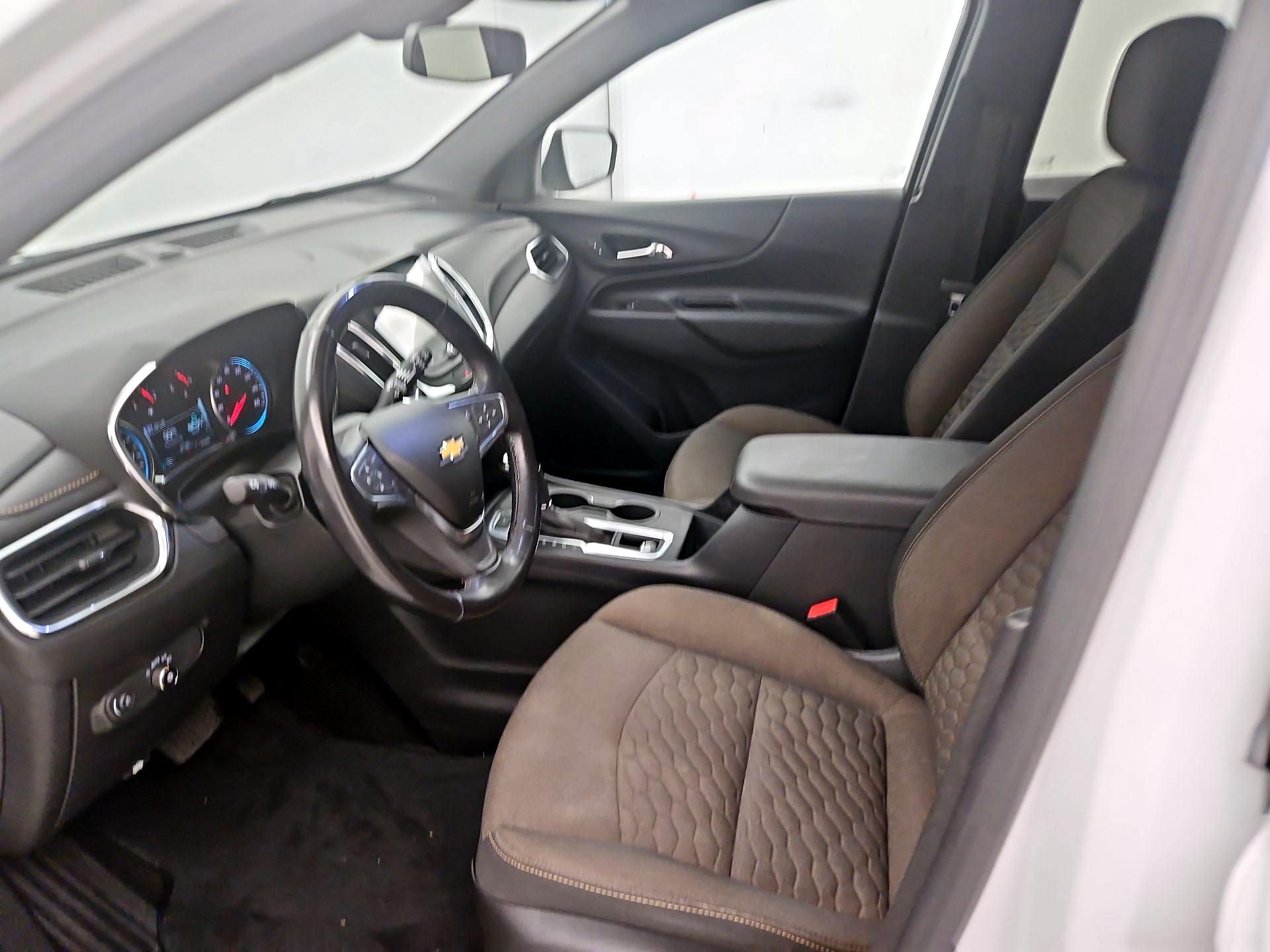 Thumbnail: 2018 Chevrolet Equinox - 11