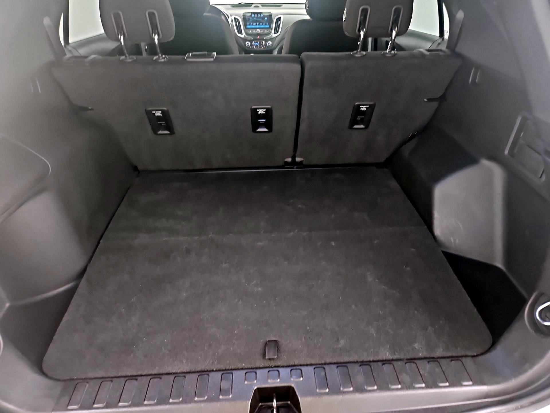 Thumbnail: 2018 Chevrolet Equinox - 20