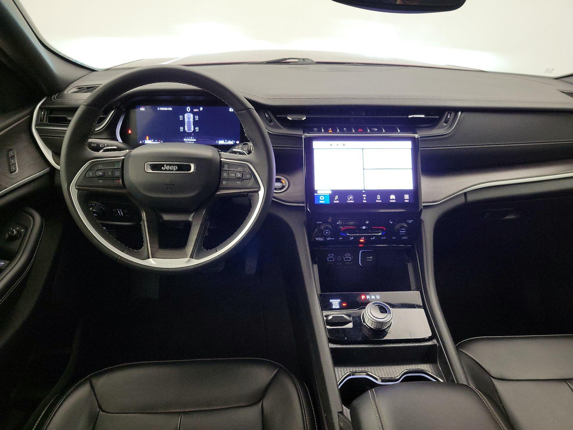 Thumbnail: 2024 Jeep Grand Cherokee - 9