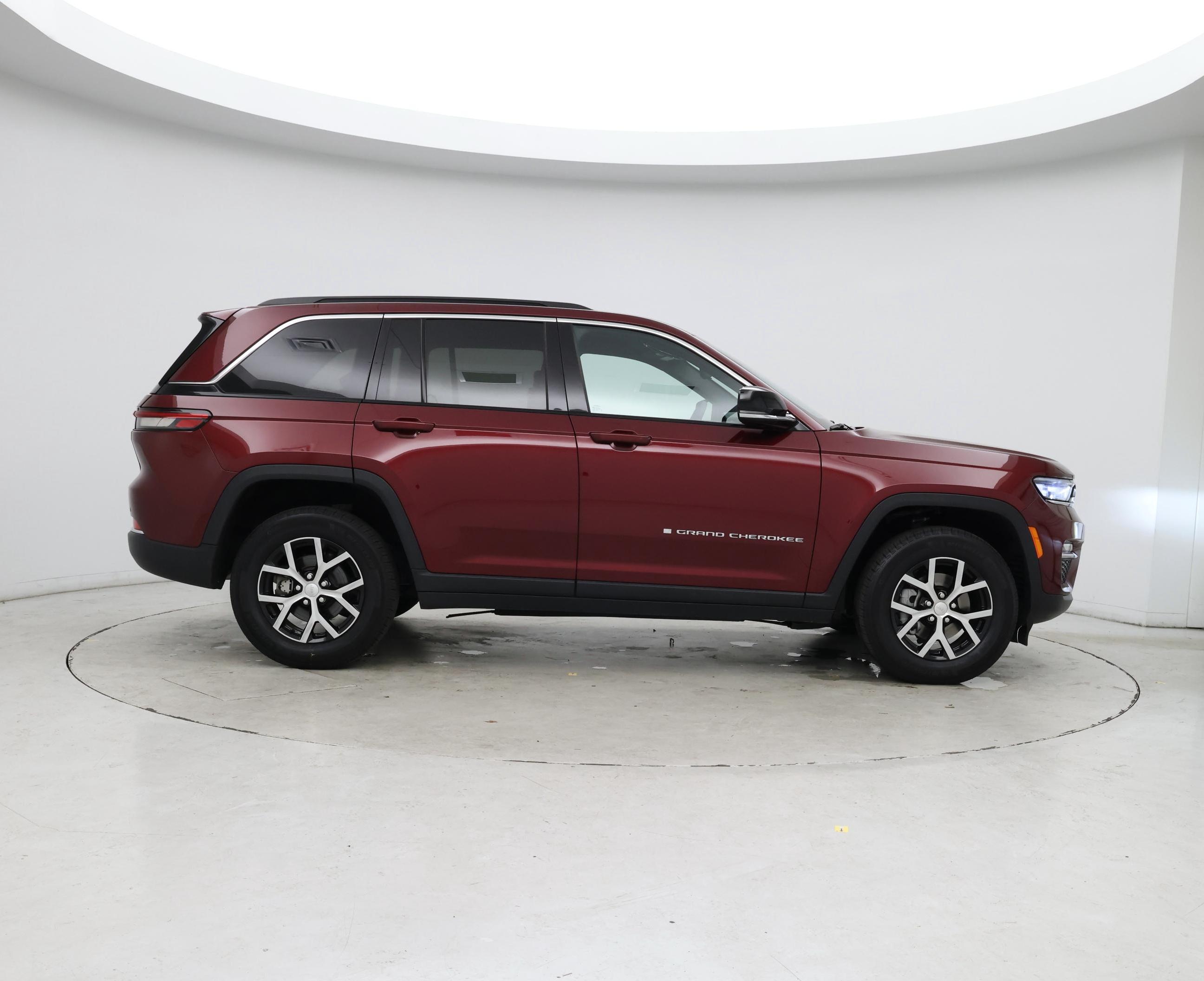 Thumbnail: 2024 Jeep Grand Cherokee - 7