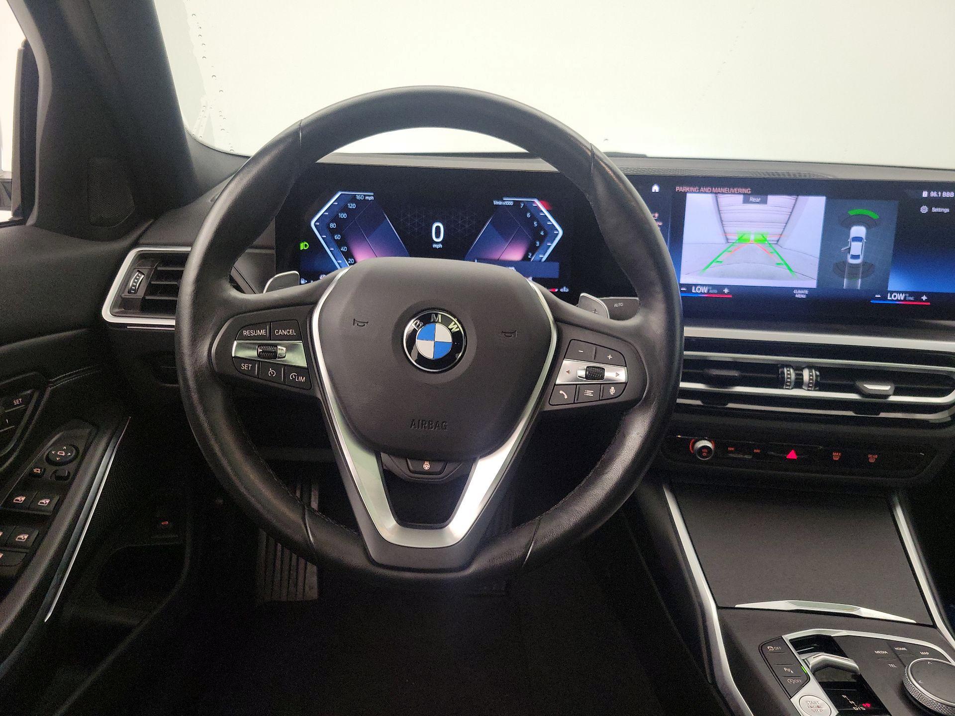 Thumbnail: 2023 BMW 3 Series - 10