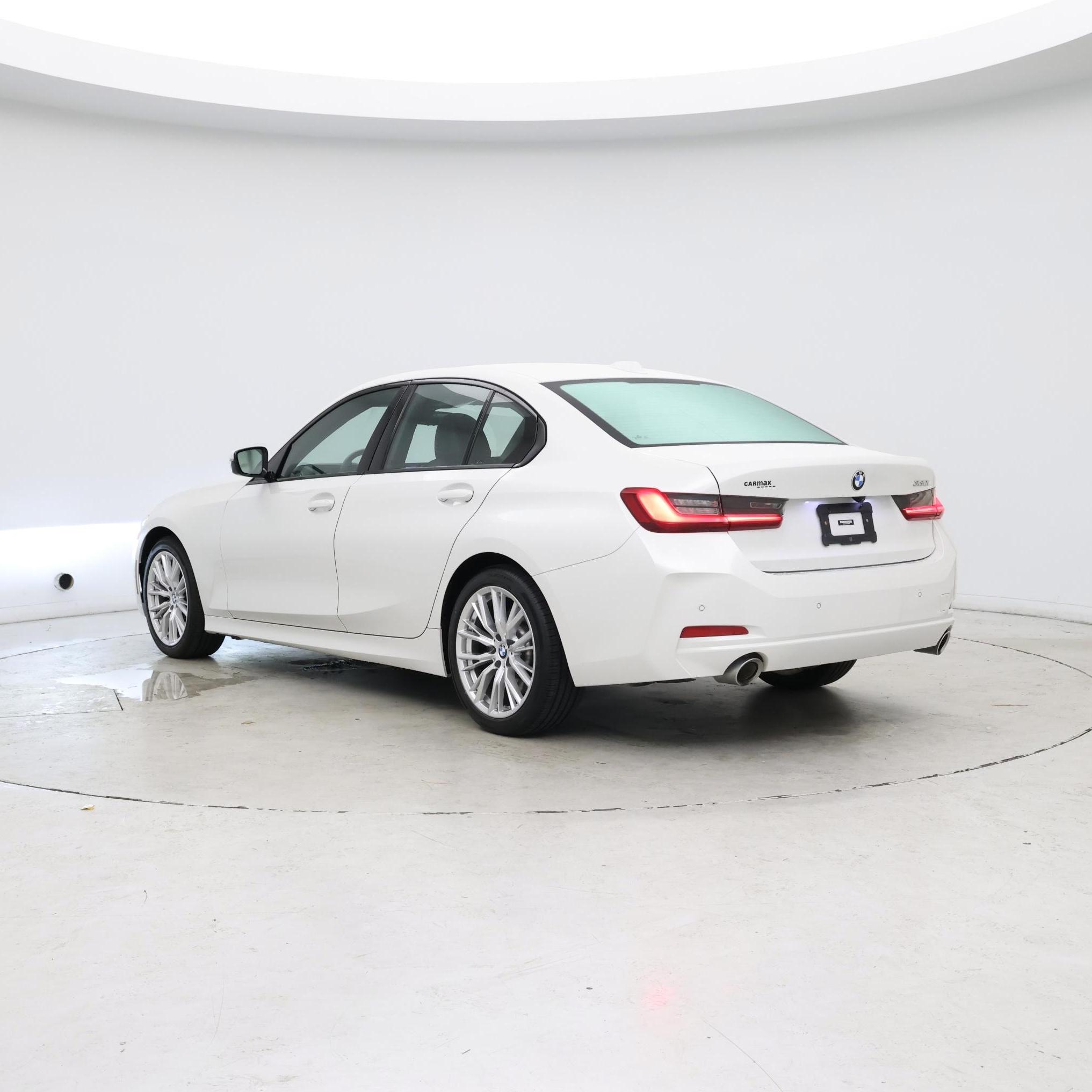 Thumbnail: 2023 BMW 3 Series - 2
