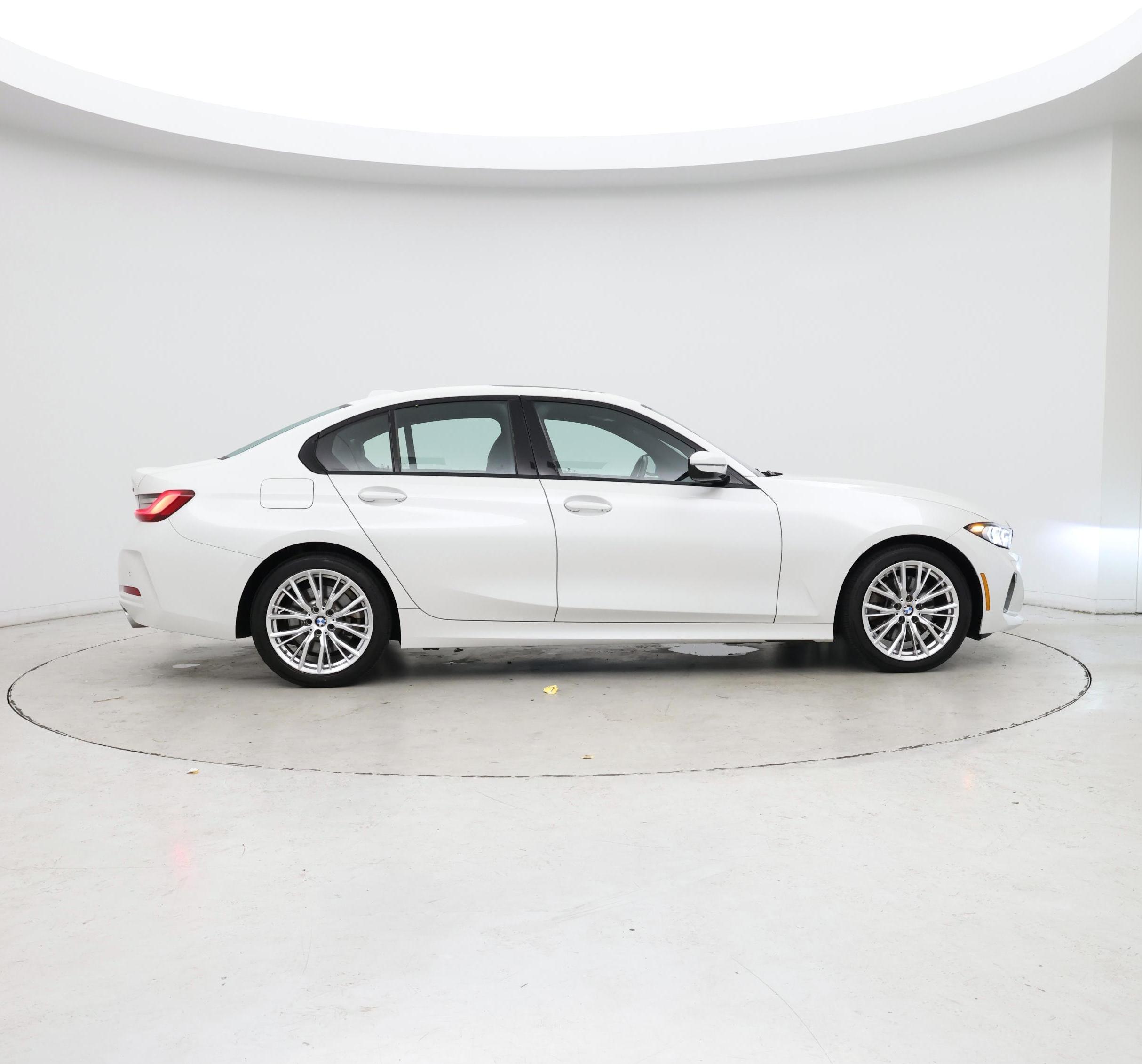 Thumbnail: 2023 BMW 3 Series - 7