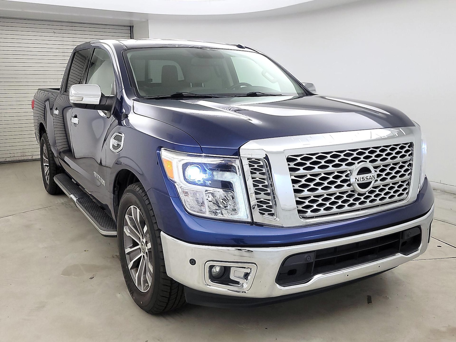 2017 Nissan Titan