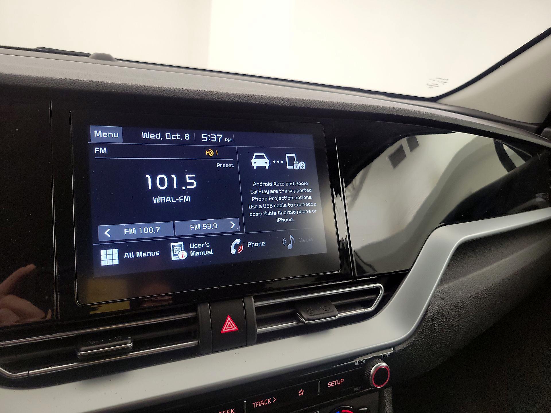 Thumbnail: 2020 Kia Niro - 15
