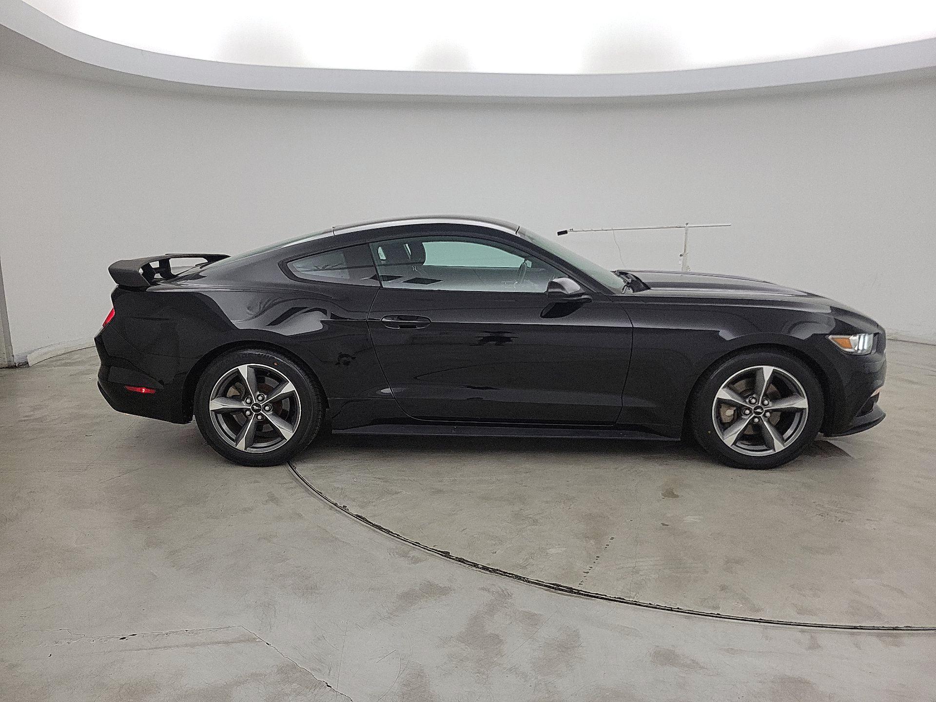 Thumbnail: 2016 Ford Mustang - 4