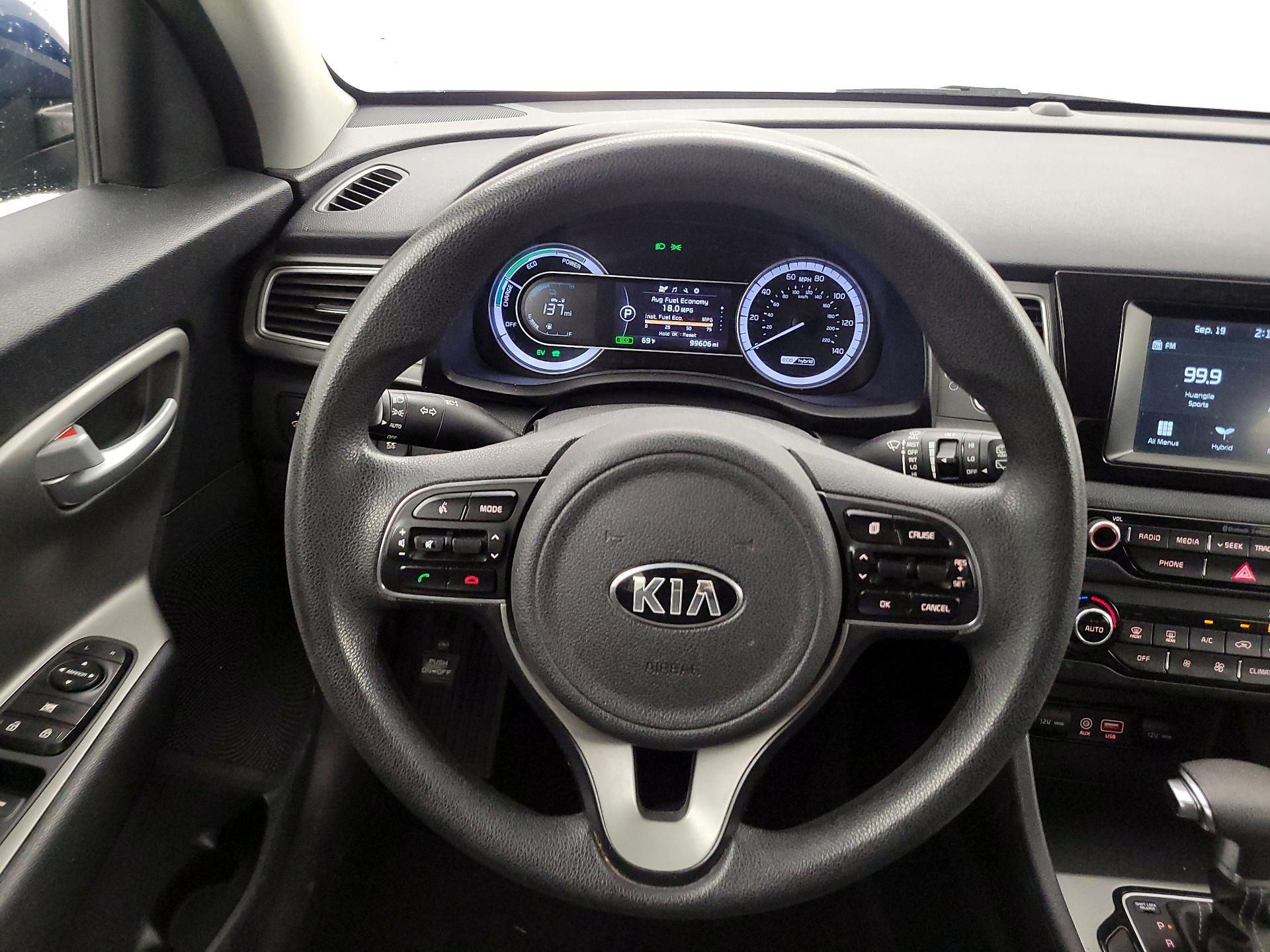 Thumbnail: 2019 Kia Niro - 10
