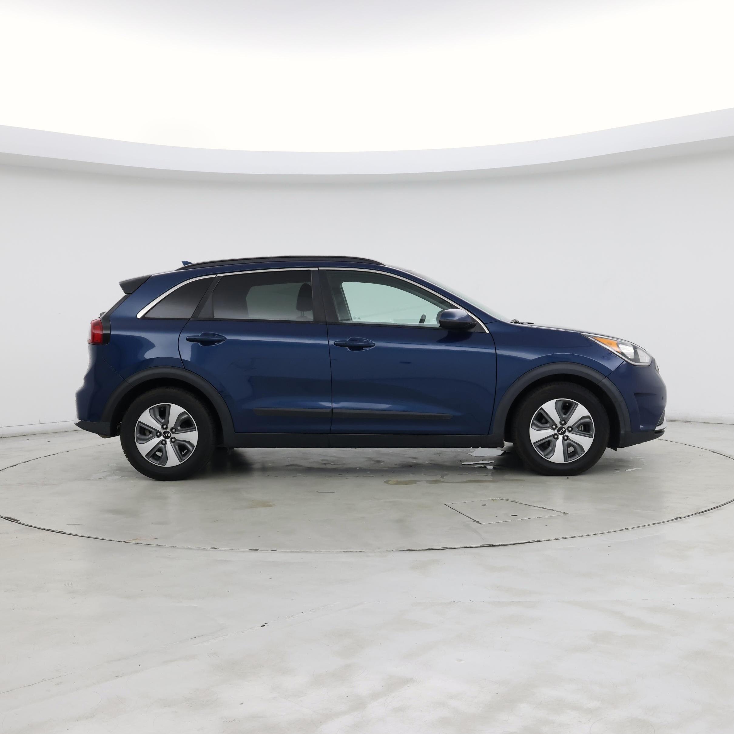 Thumbnail: 2019 Kia Niro - 7