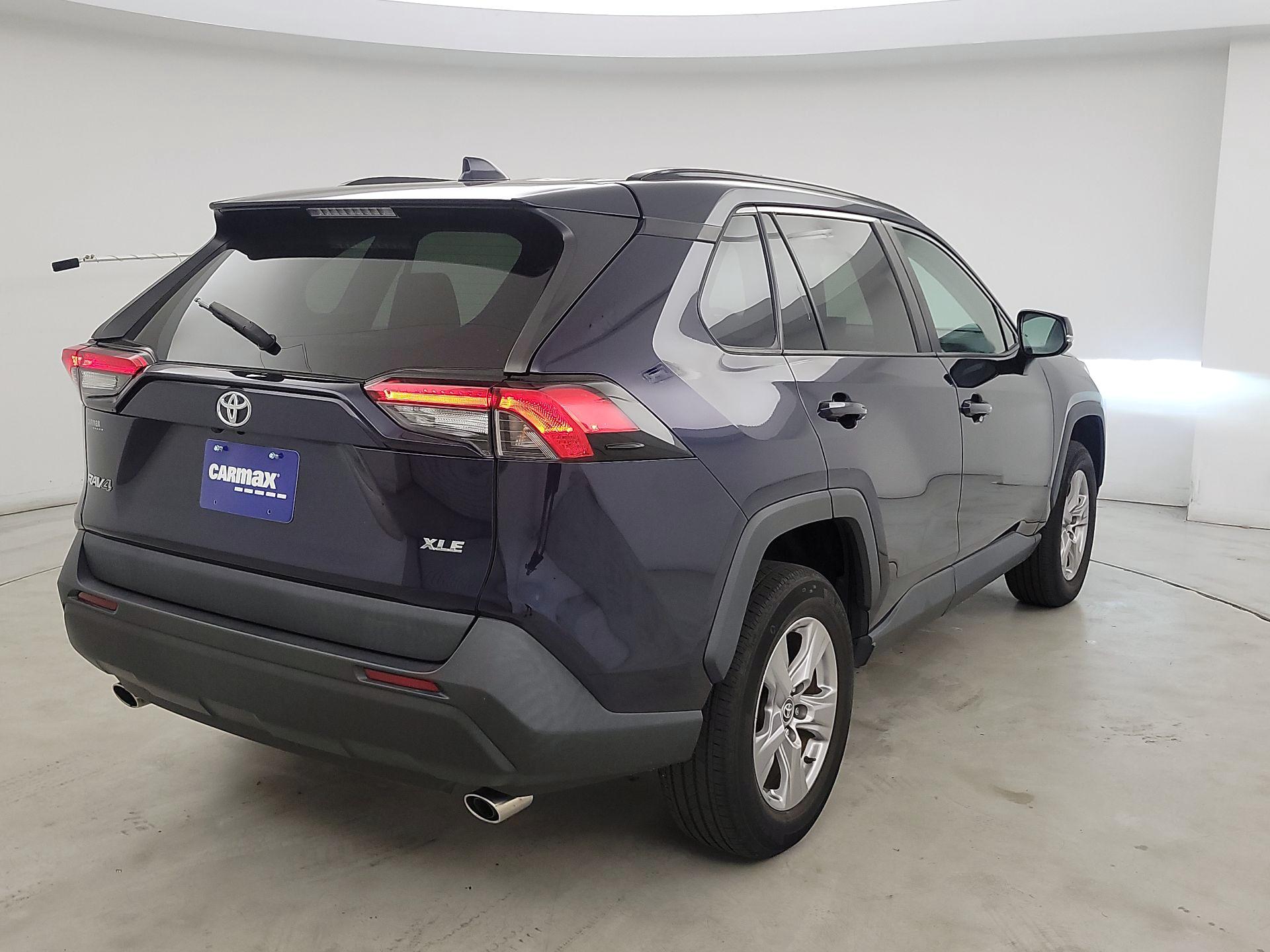 Thumbnail: 2022 Toyota RAV4 - 5