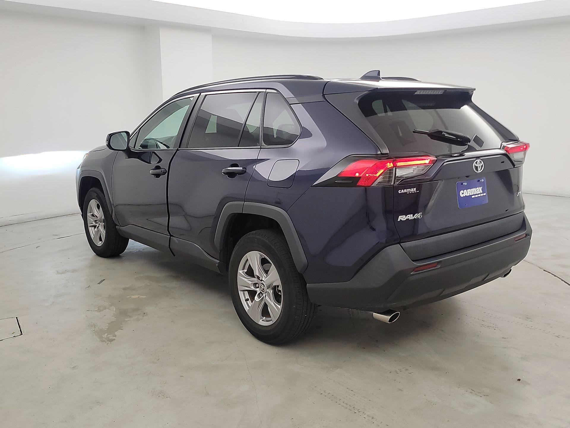 Thumbnail: 2022 Toyota RAV4 - 7