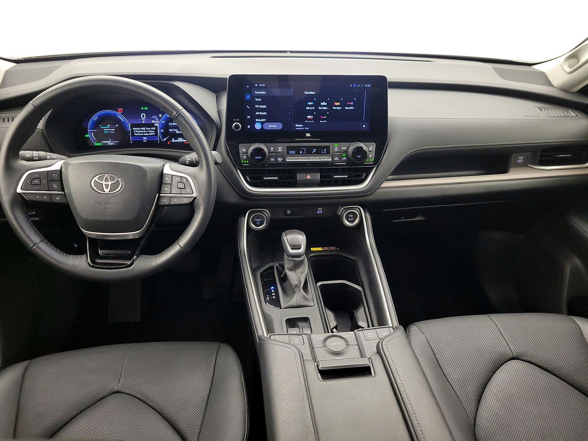 Thumbnail: 2024 Toyota Highlander - 9