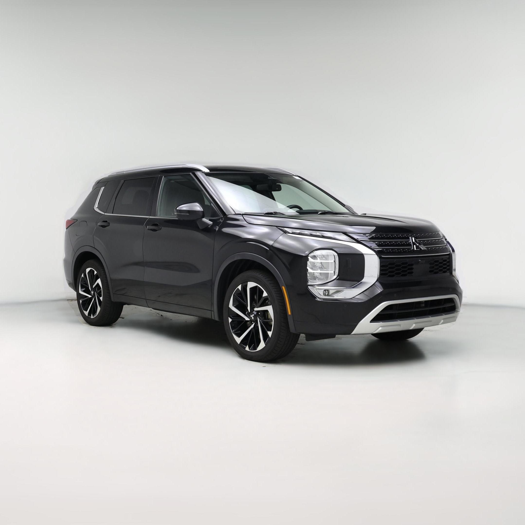 Thumbnail: 2022 Mitsubishi Outlander - 1