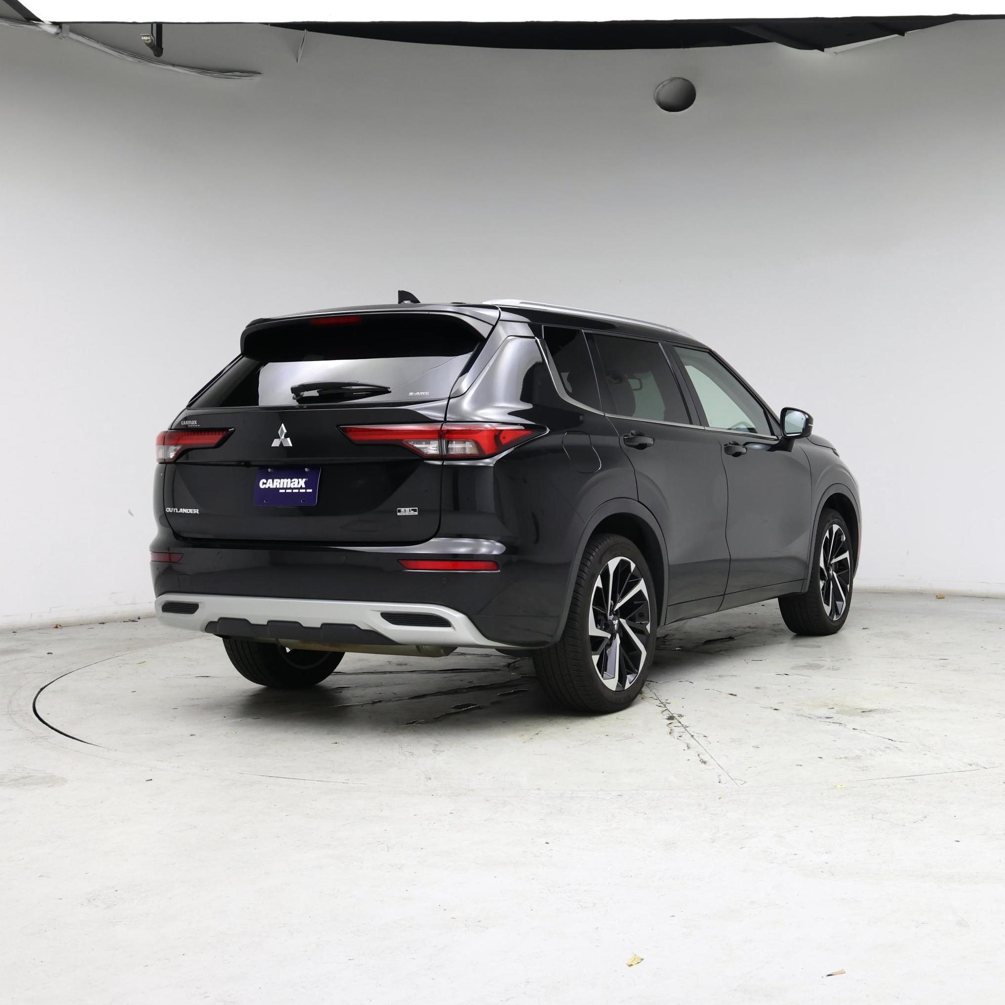Thumbnail: 2022 Mitsubishi Outlander - 8
